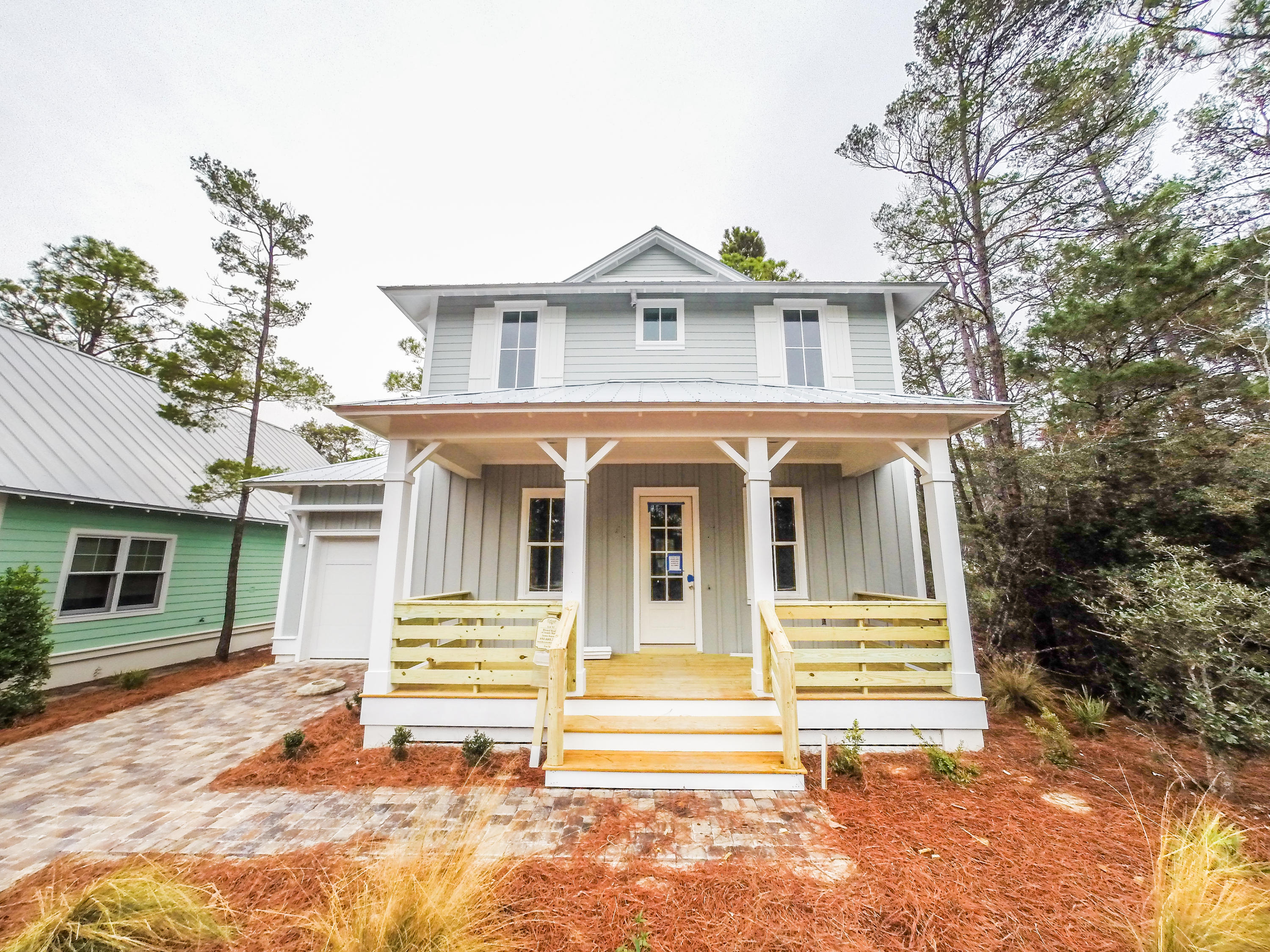 LAKESIDE AT BLUE MOUNTAIN BEACH - Residential