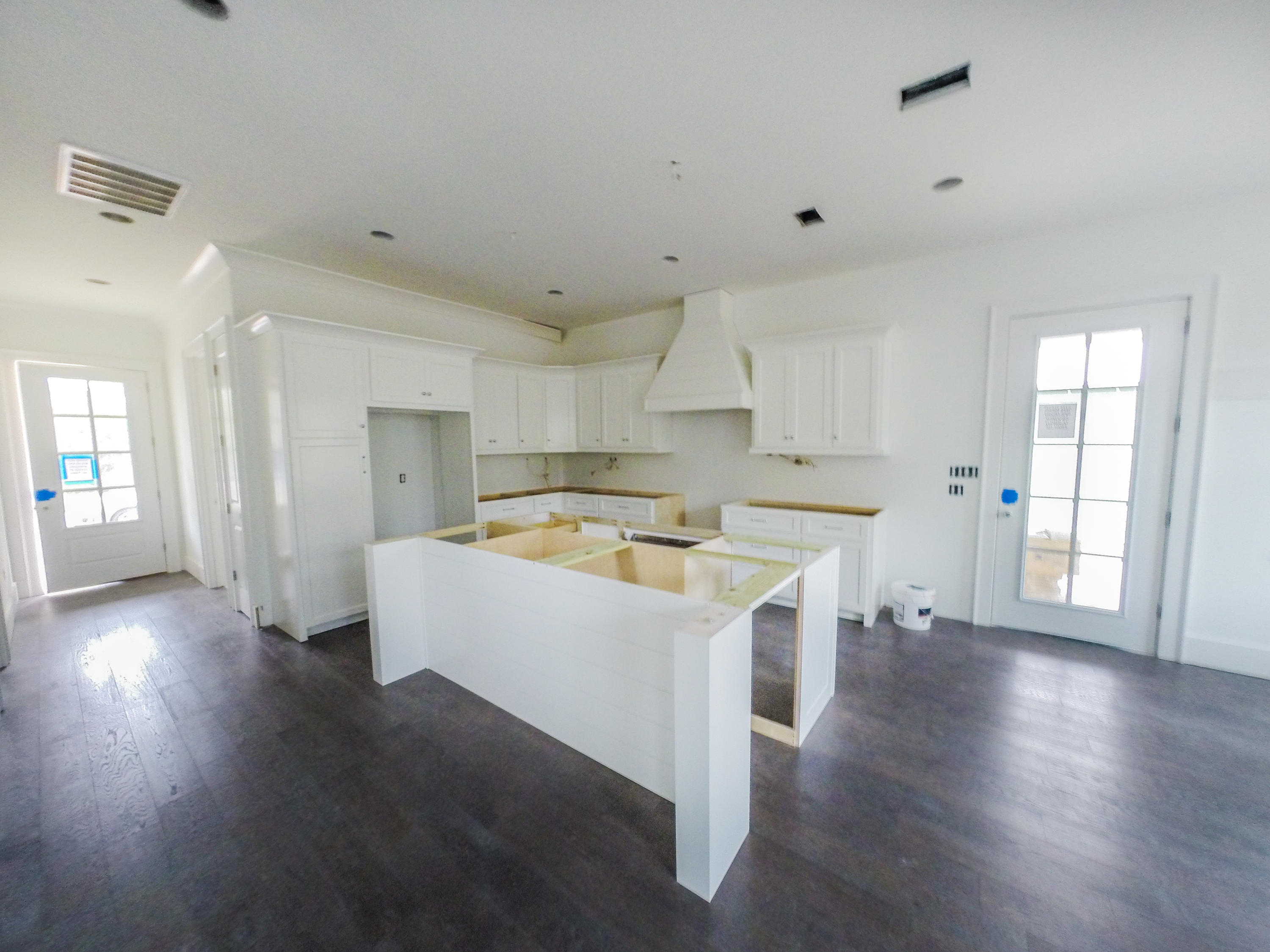 LAKESIDE AT BLUE MOUNTAIN BEACH - Residential