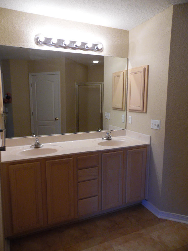 EMERALD LAKES PH 1 - Residential