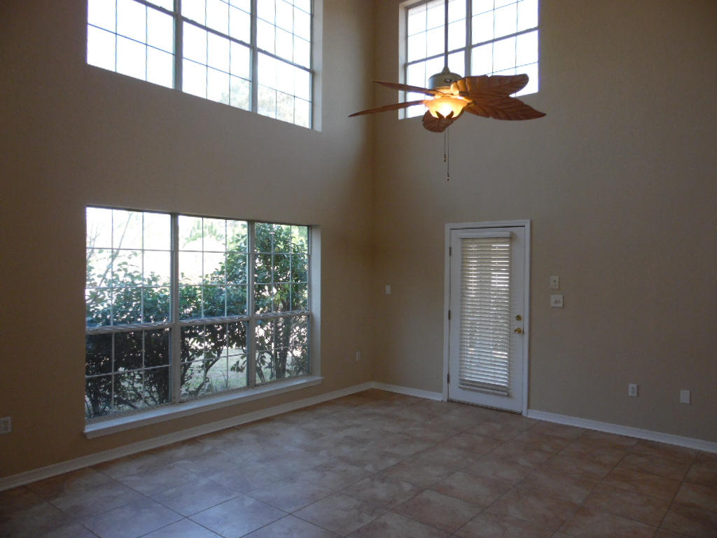 EMERALD LAKES PH 1 - Residential