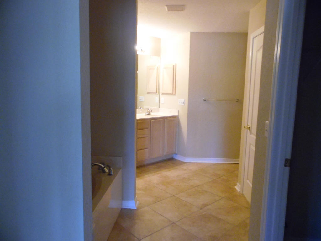 EMERALD LAKES PH 1 - Residential