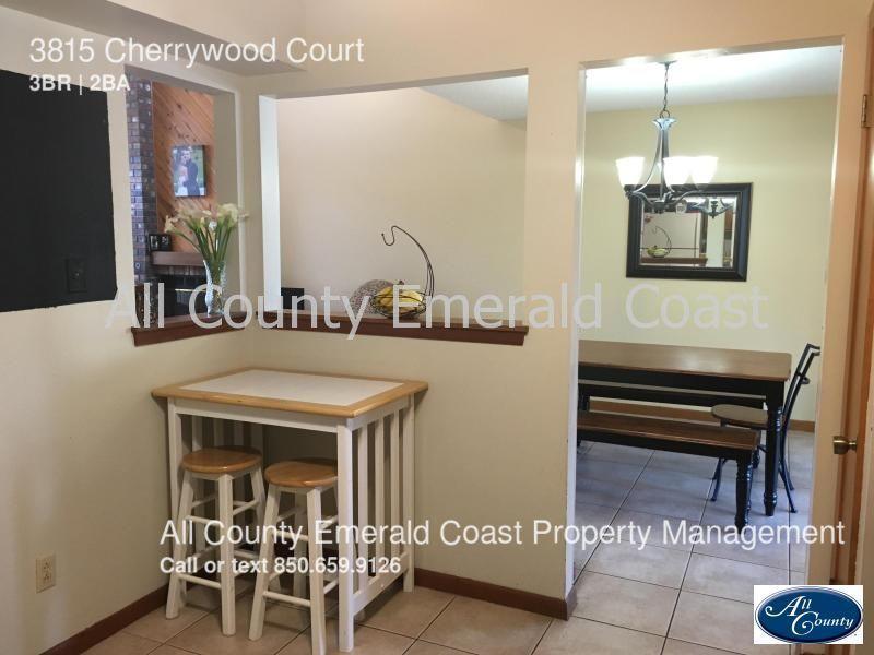 VALPARAISO PINECREST 3 - Residential Lease