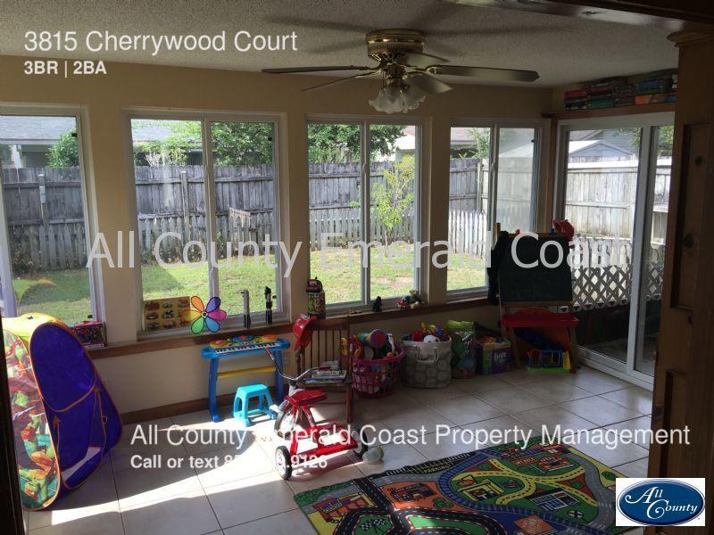 VALPARAISO PINECREST 3 - Residential Lease