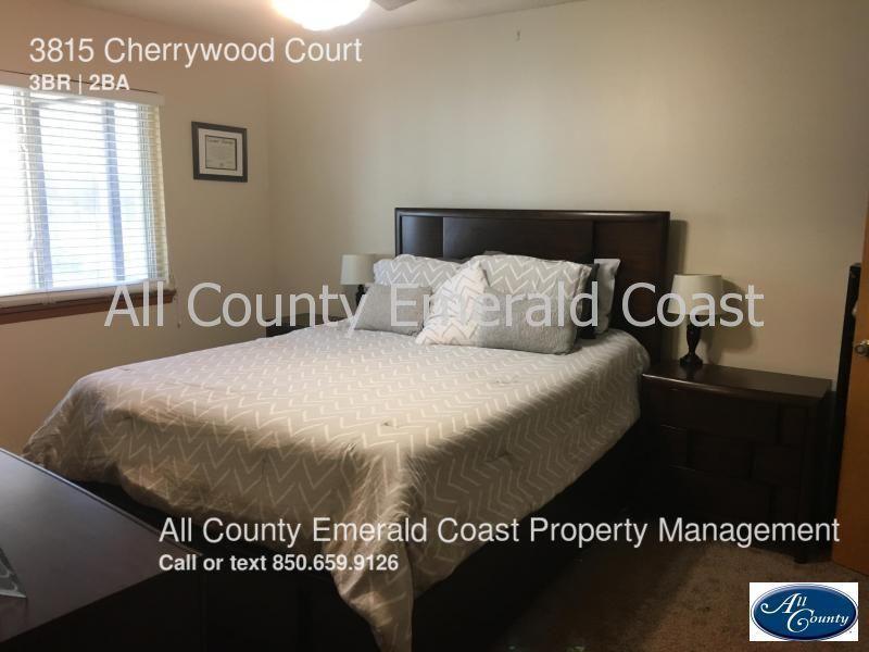 VALPARAISO PINECREST 3 - Residential Lease