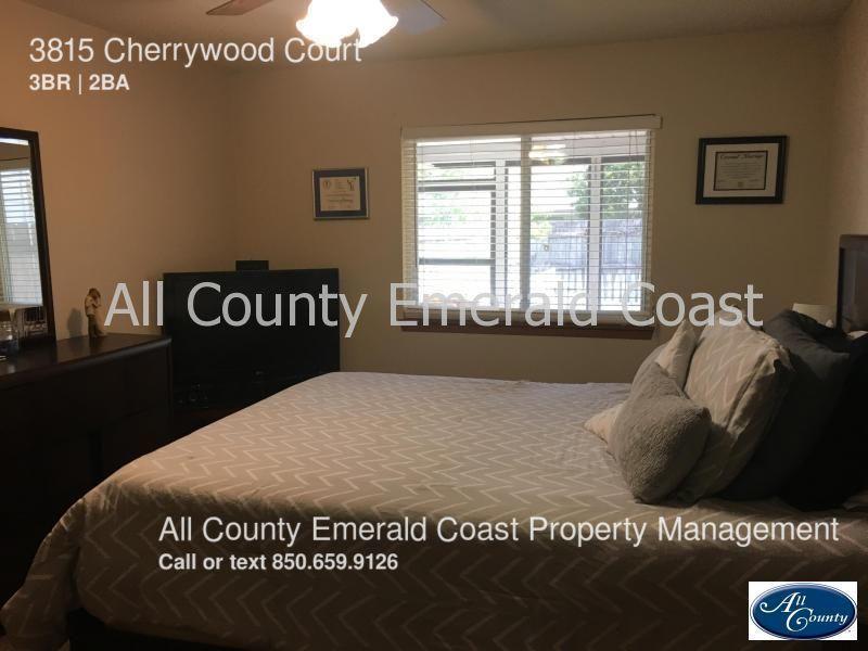 VALPARAISO PINECREST 3 - Residential Lease