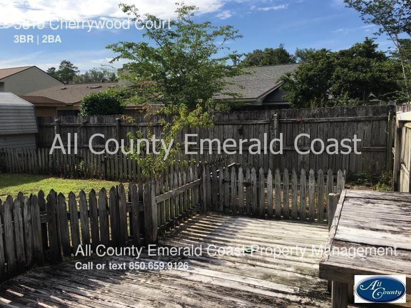 VALPARAISO PINECREST 3 - Residential Lease