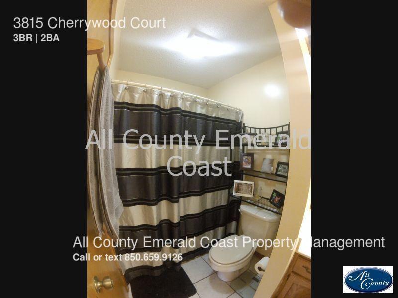 VALPARAISO PINECREST 3 - Residential Lease