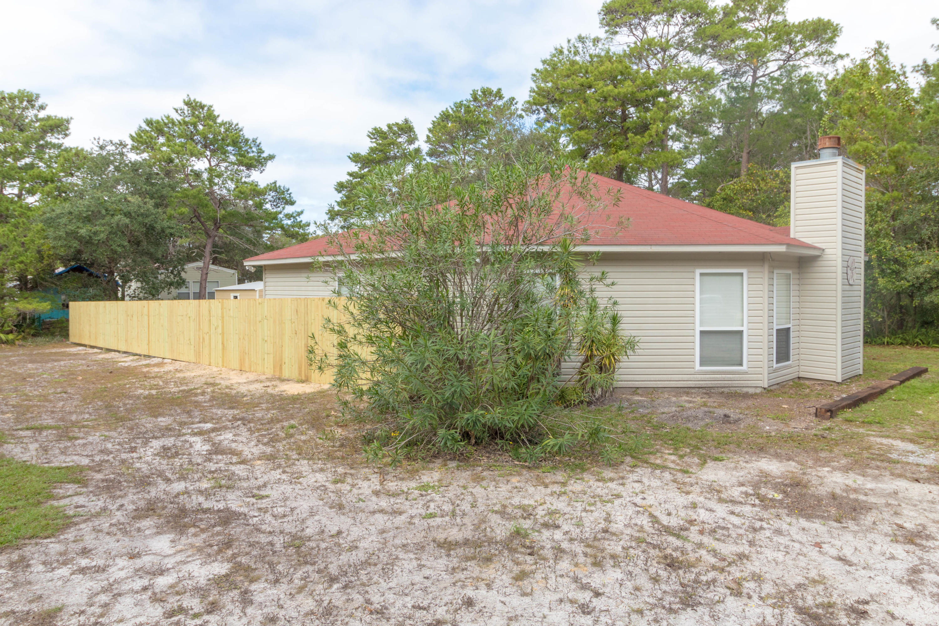 EASTERN LAKE S/D - Residential Lease