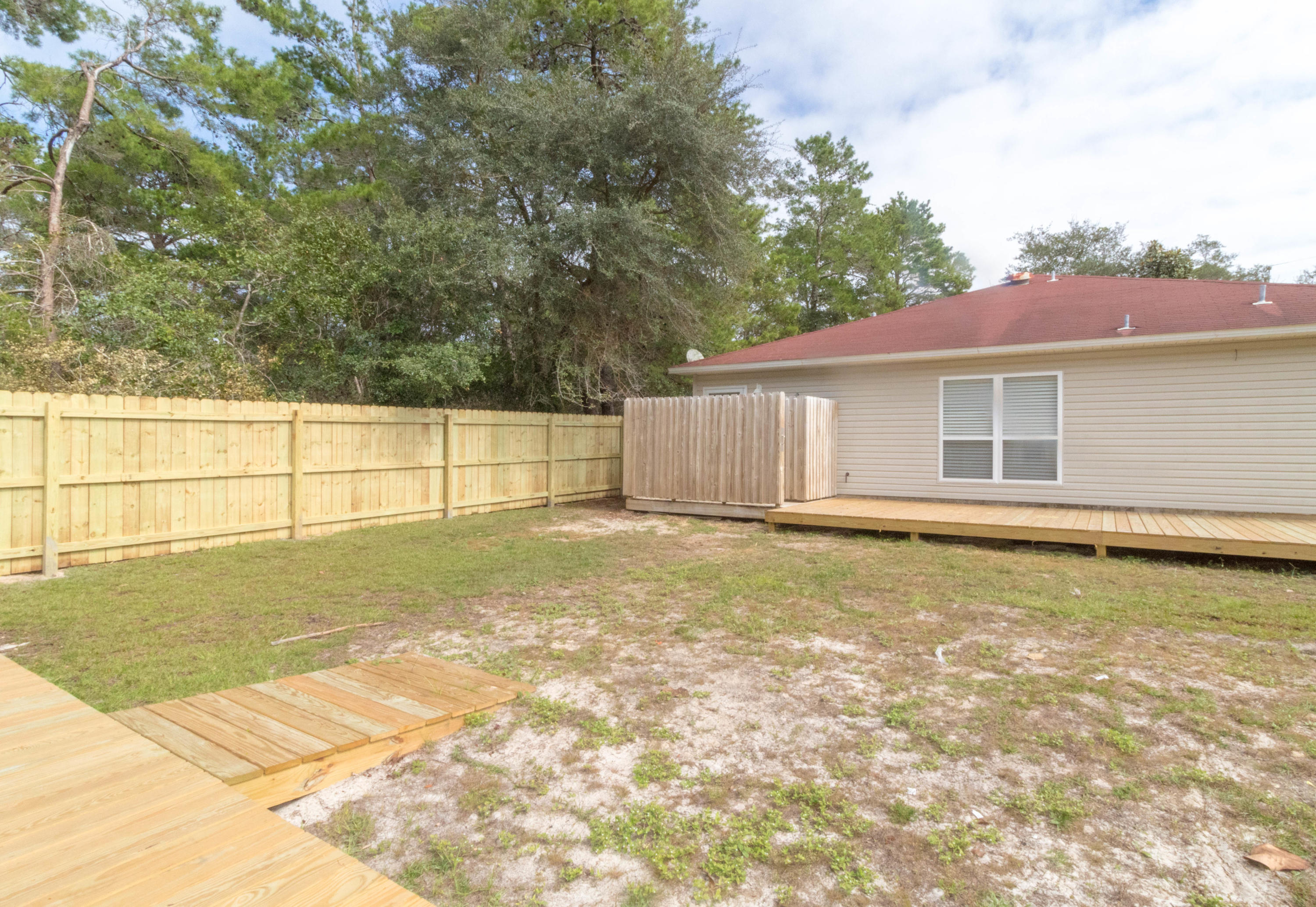 EASTERN LAKE S/D - Residential Lease