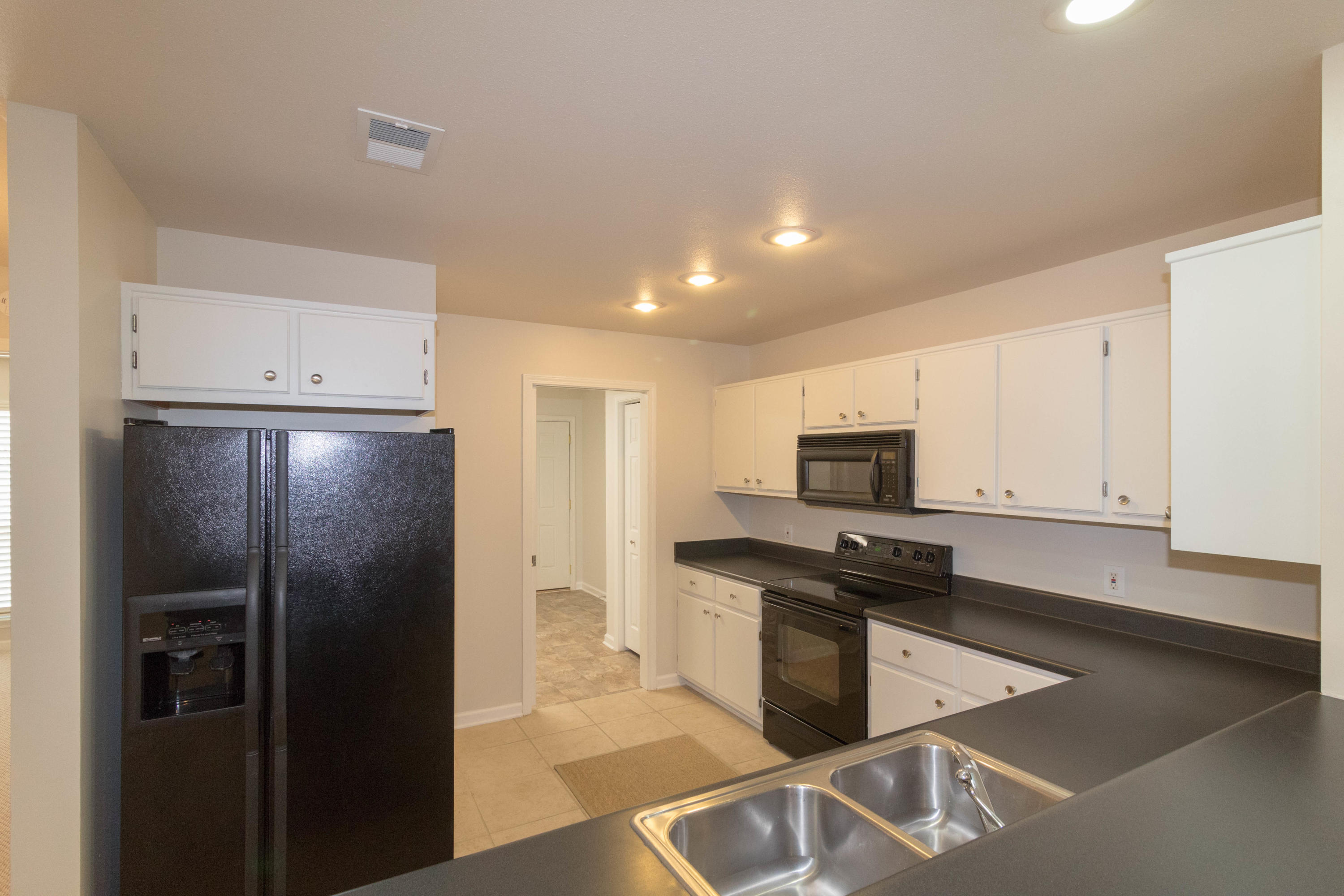 EASTERN LAKE S/D - Residential Lease