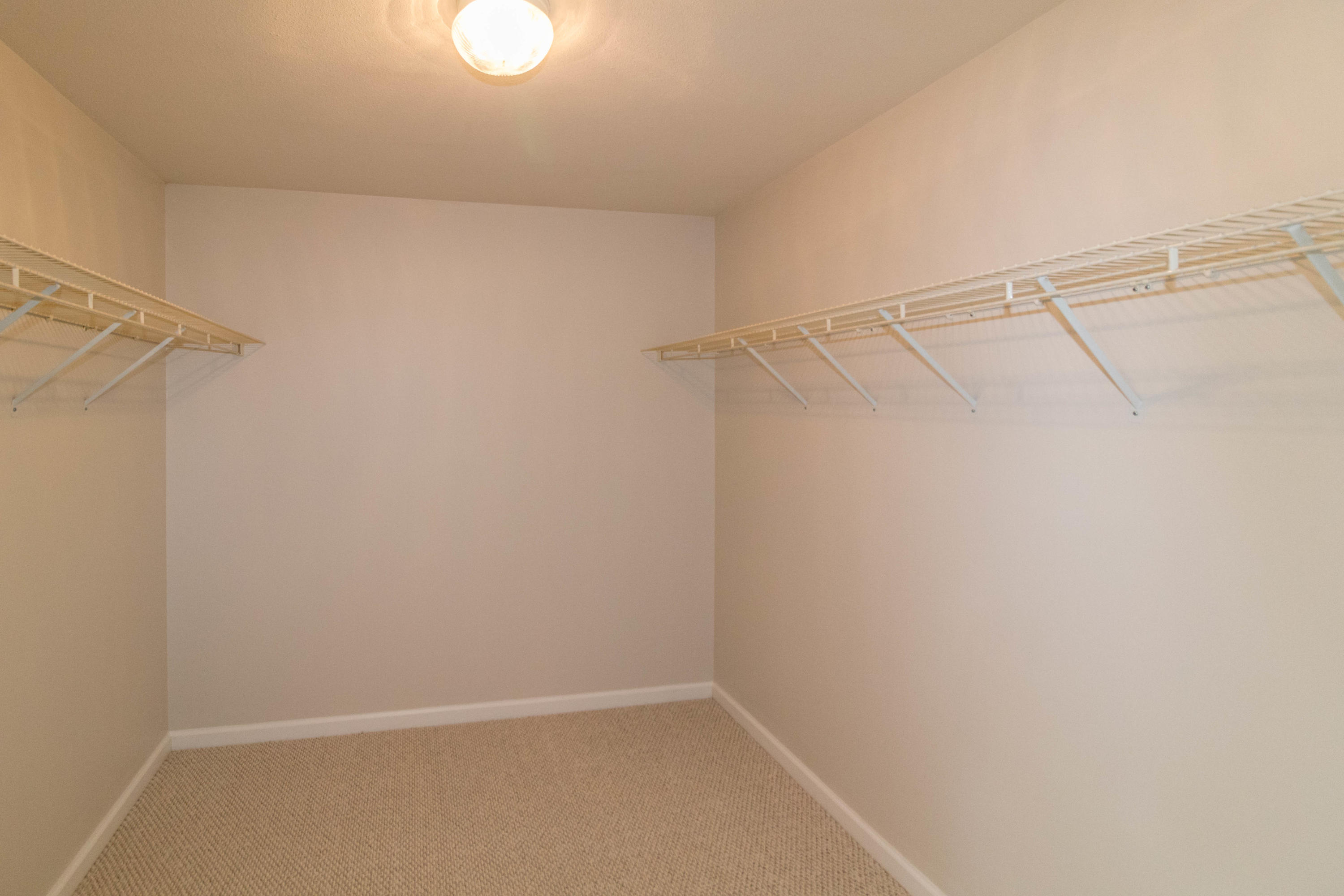 EASTERN LAKE S/D - Residential Lease