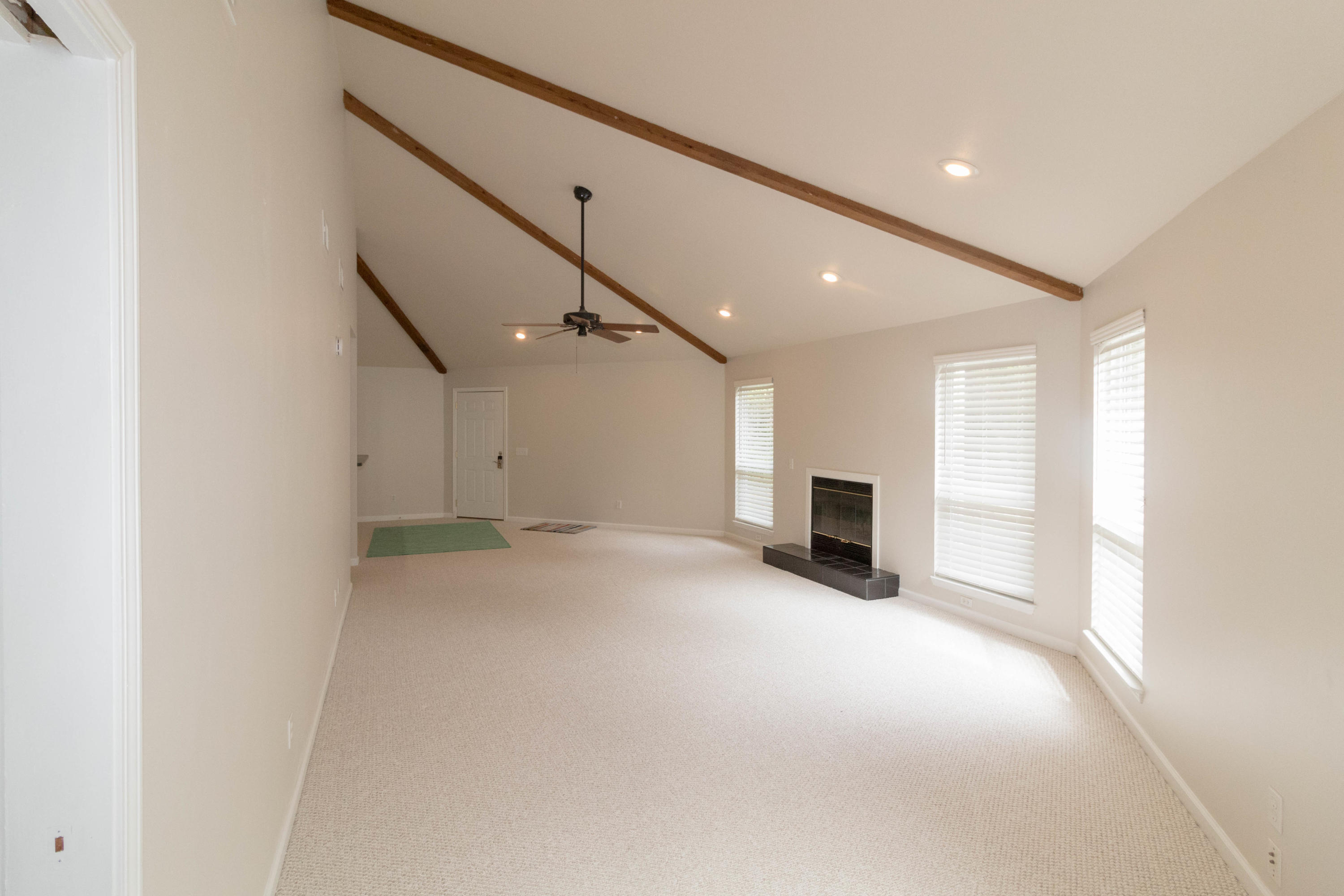 EASTERN LAKE S/D - Residential Lease