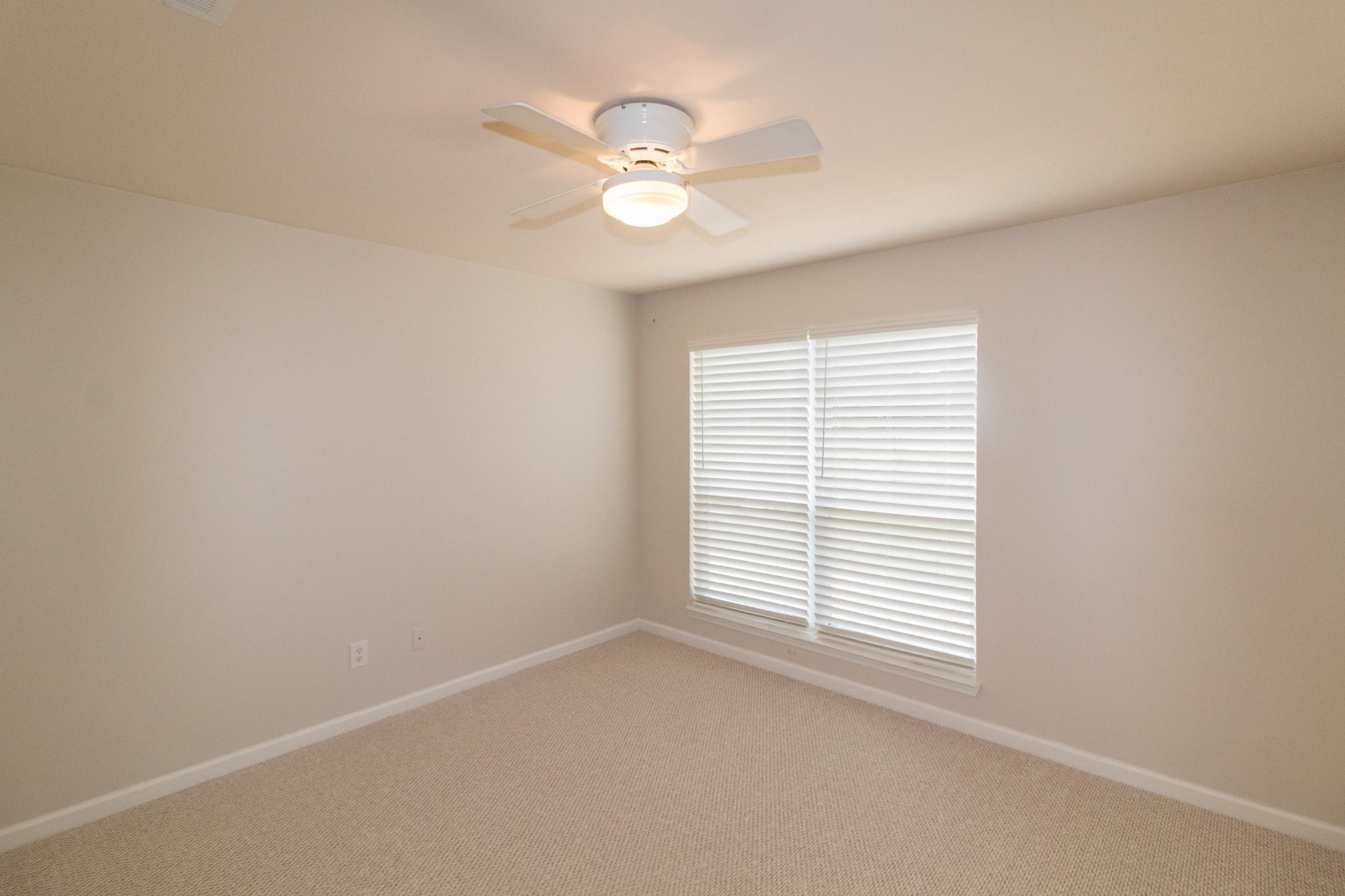 EASTERN LAKE S/D - Residential Lease