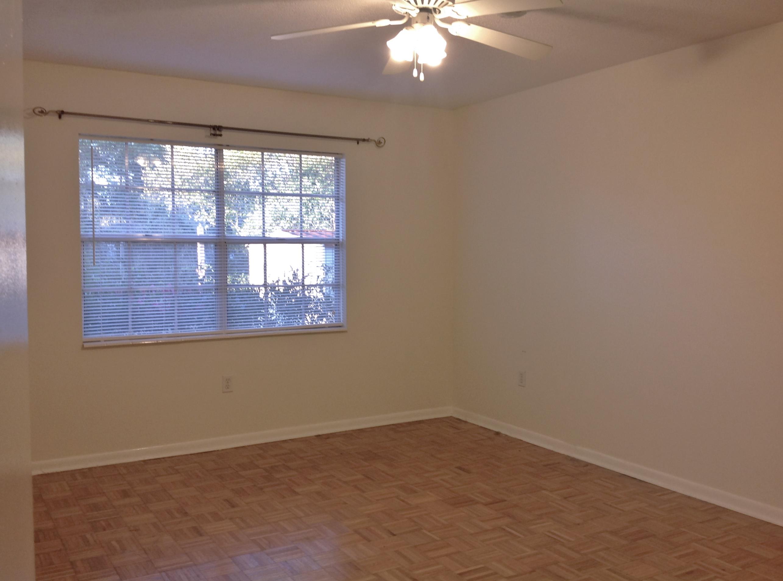 VALPARAISO PINECREST 6 - Residential