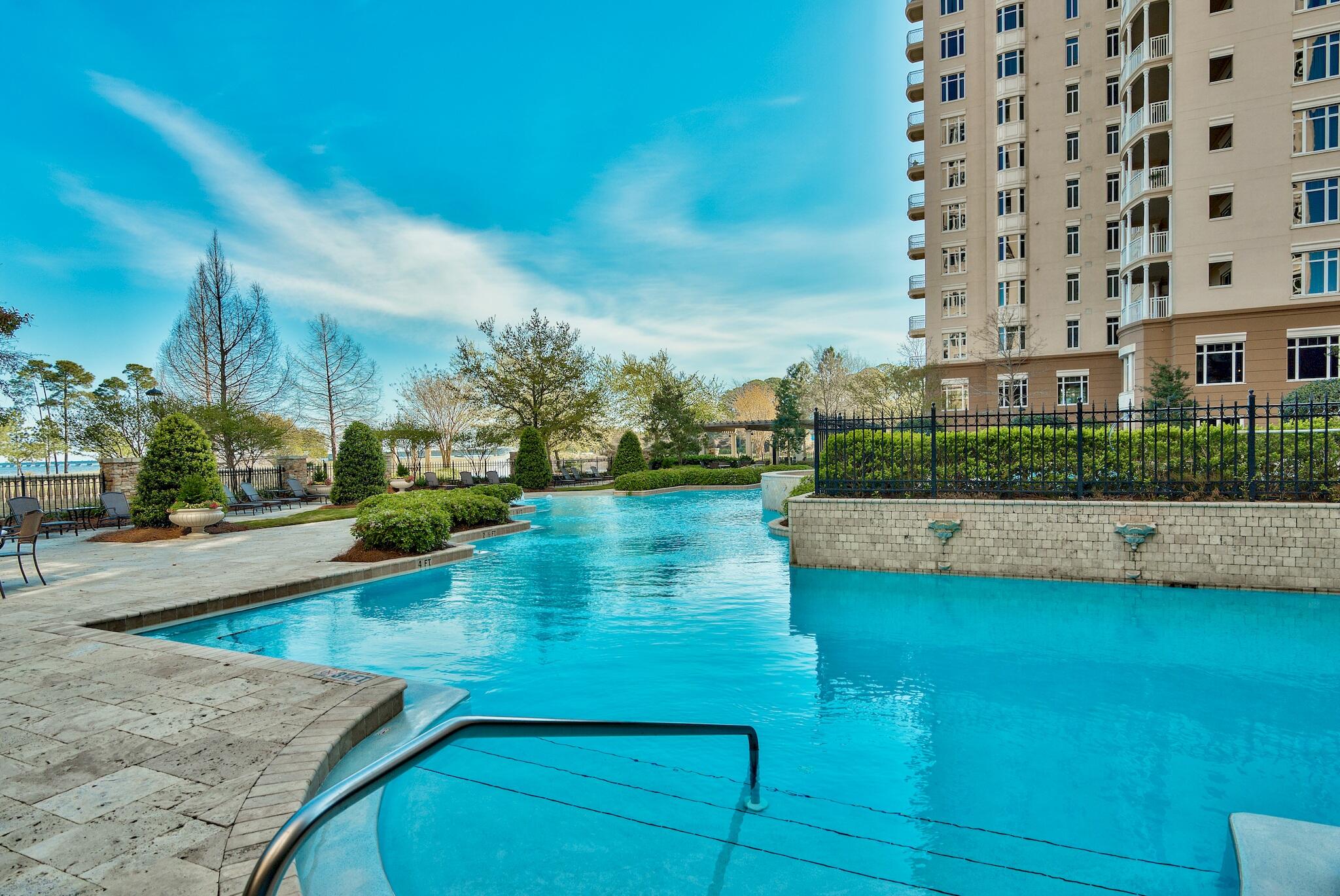 ONE WATER PLACE - Residential