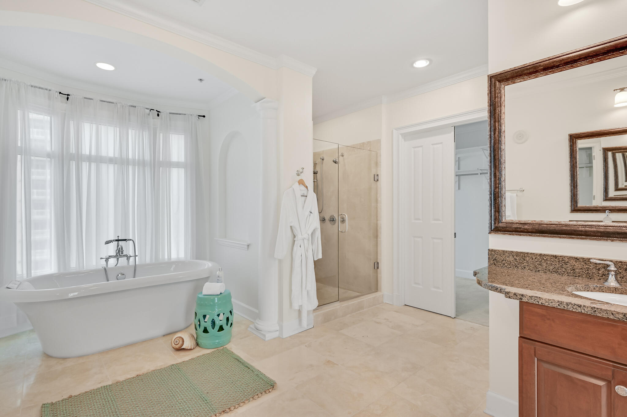 ONE WATER PLACE - Residential