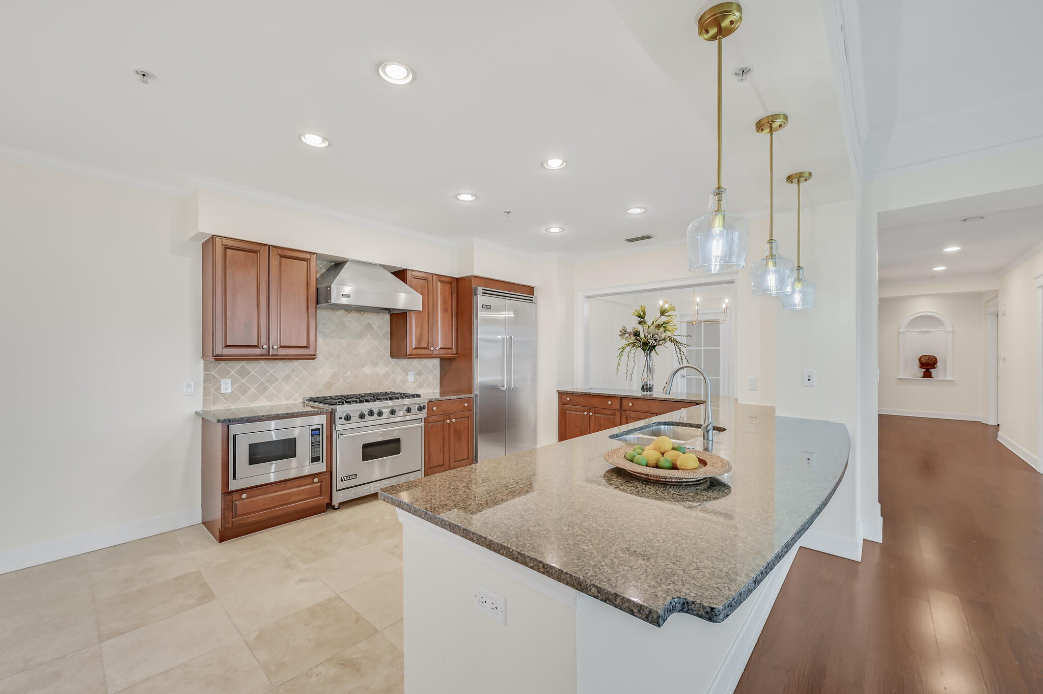 ONE WATER PLACE - Residential