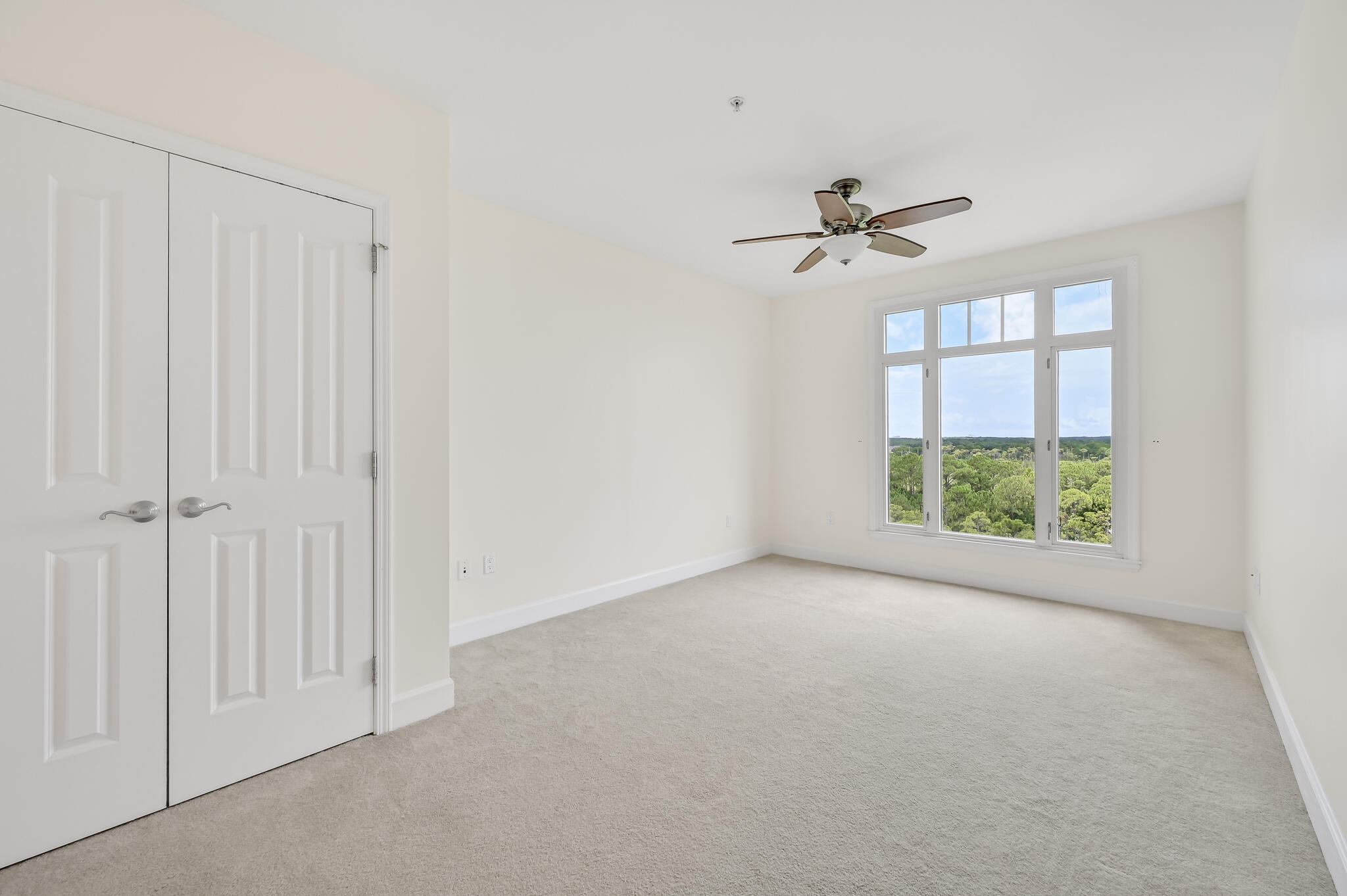 ONE WATER PLACE - Residential