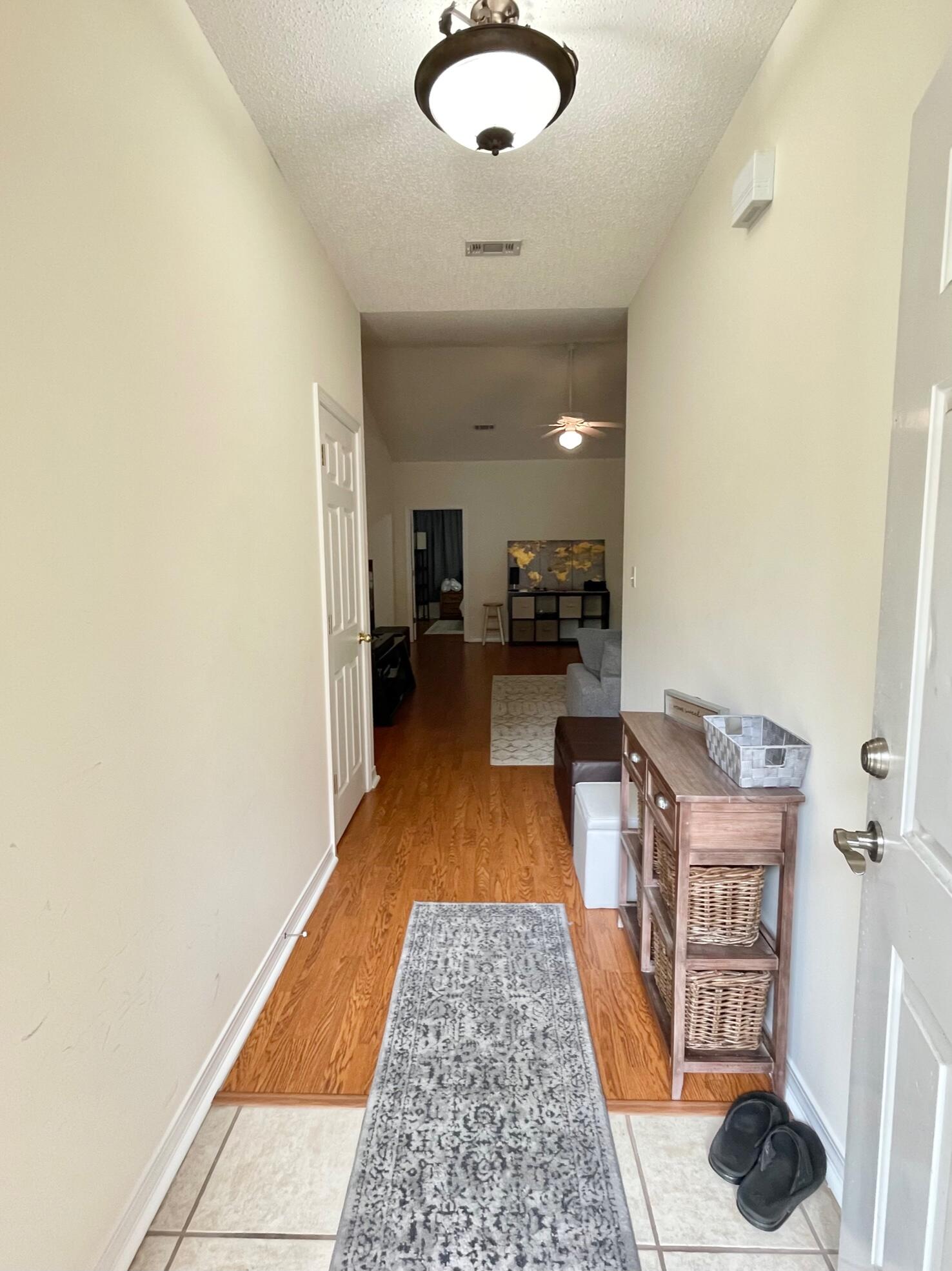 CREEK RUN ESTATES - Residential Lease