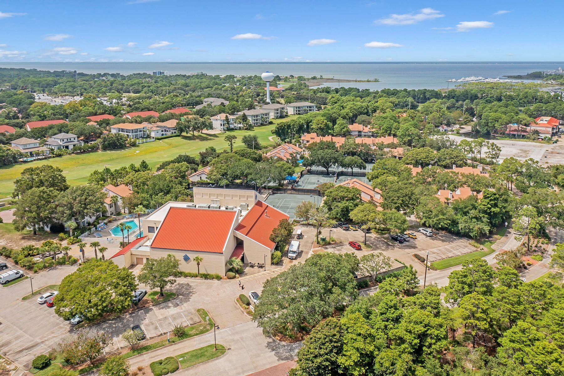 SUMMIT AT TOPS'L (THE) - Residential