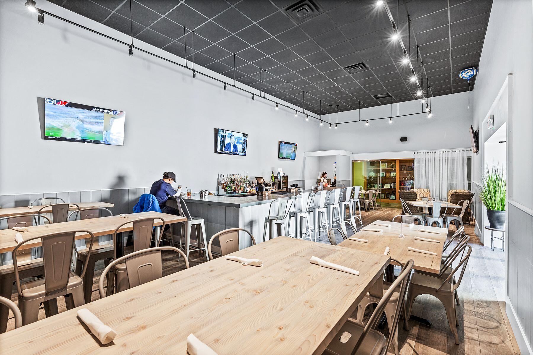 SUMMIT AT TOPS'L (THE) - Residential