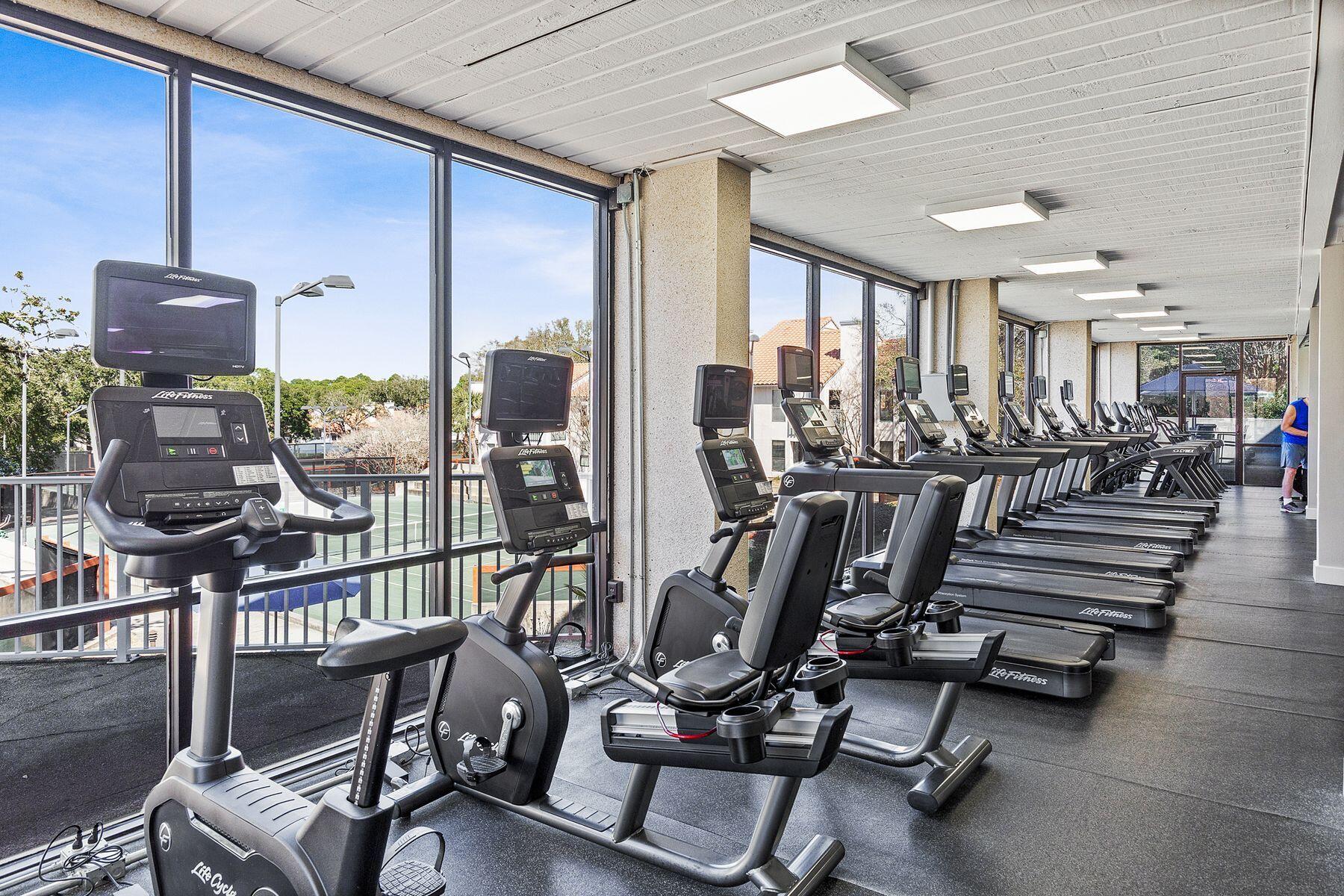 SUMMIT AT TOPS'L (THE) - Residential