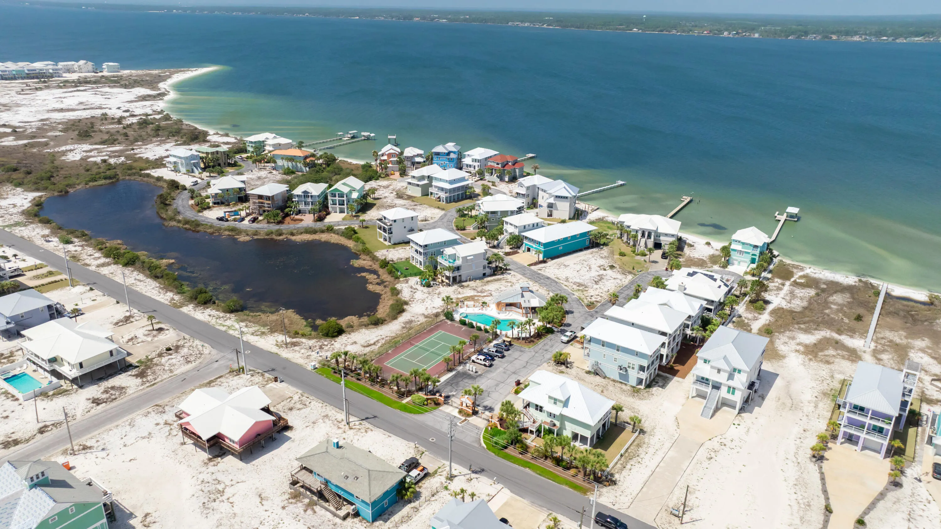 Navarre, Florida 32566, United States, 3 Bedrooms Bedrooms, ,2 BathroomsBathrooms,Residential,Pending,105390