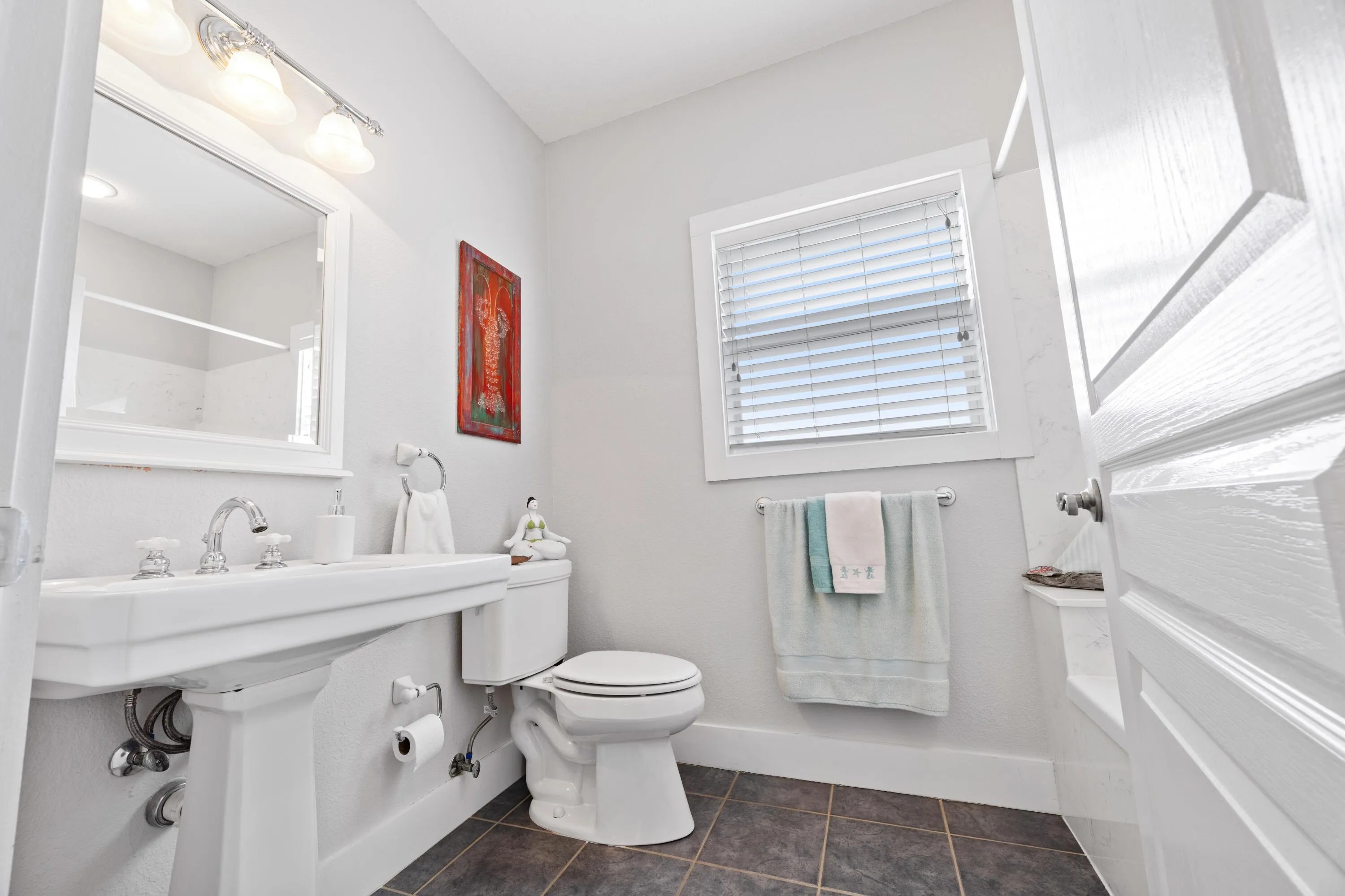 Navarre, Florida 32566, United States, 3 Bedrooms Bedrooms, ,2 BathroomsBathrooms,Residential,Pending,105390