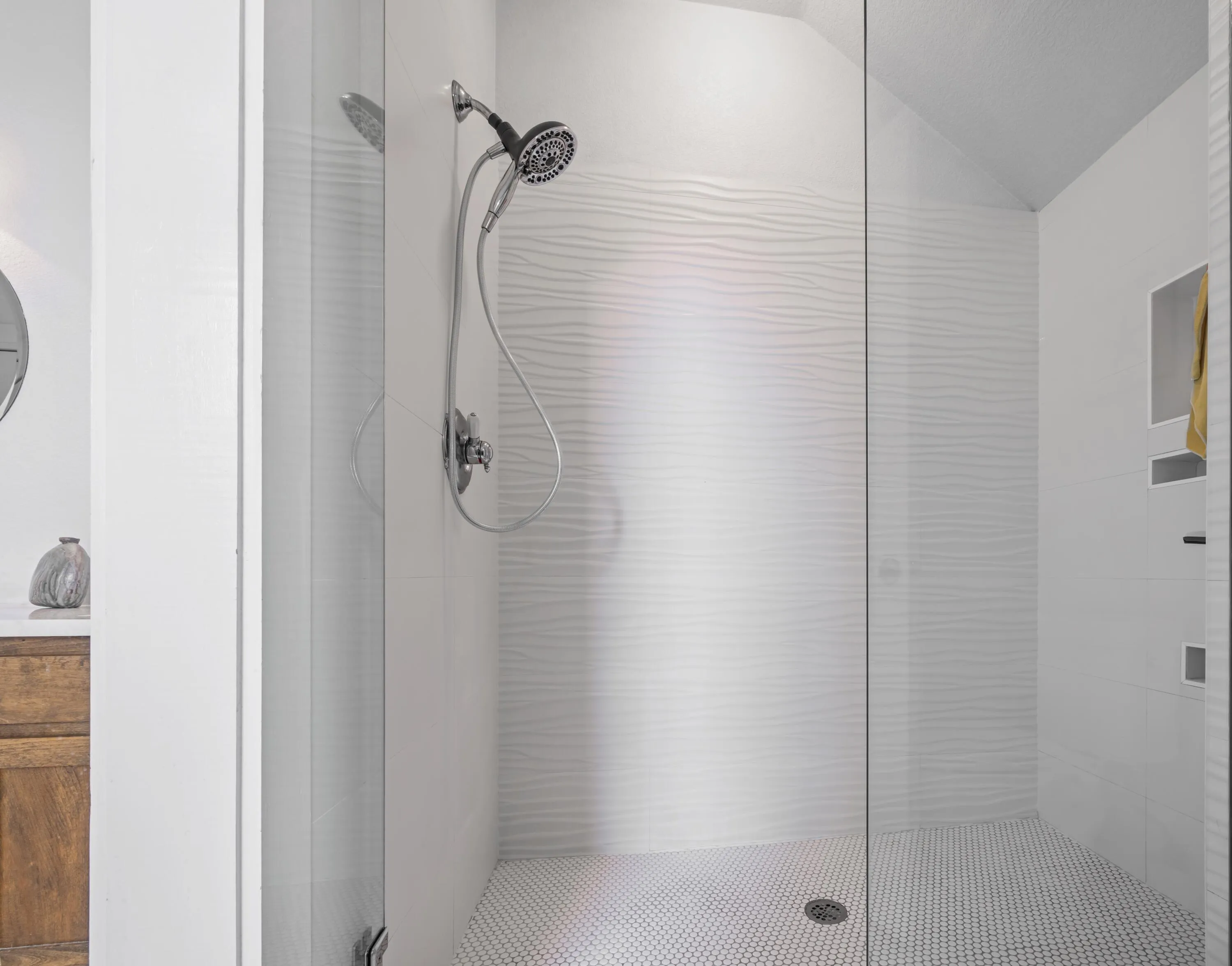 Navarre, Florida 32566, United States, 3 Bedrooms Bedrooms, ,2 BathroomsBathrooms,Residential,Pending,105390