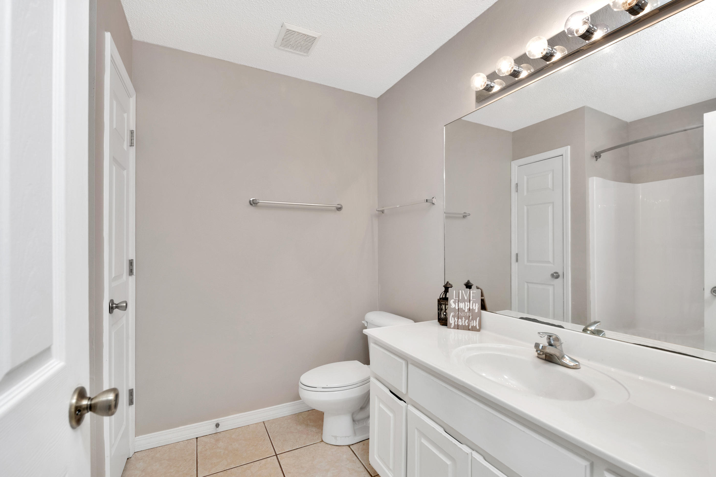 SHANYN TAYLOR OAKS - Residential