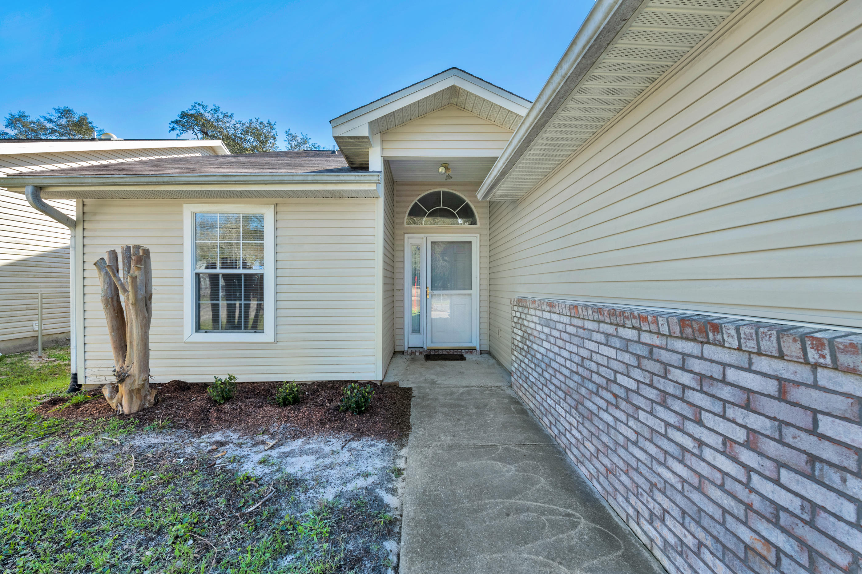 SHANYN TAYLOR OAKS - Residential