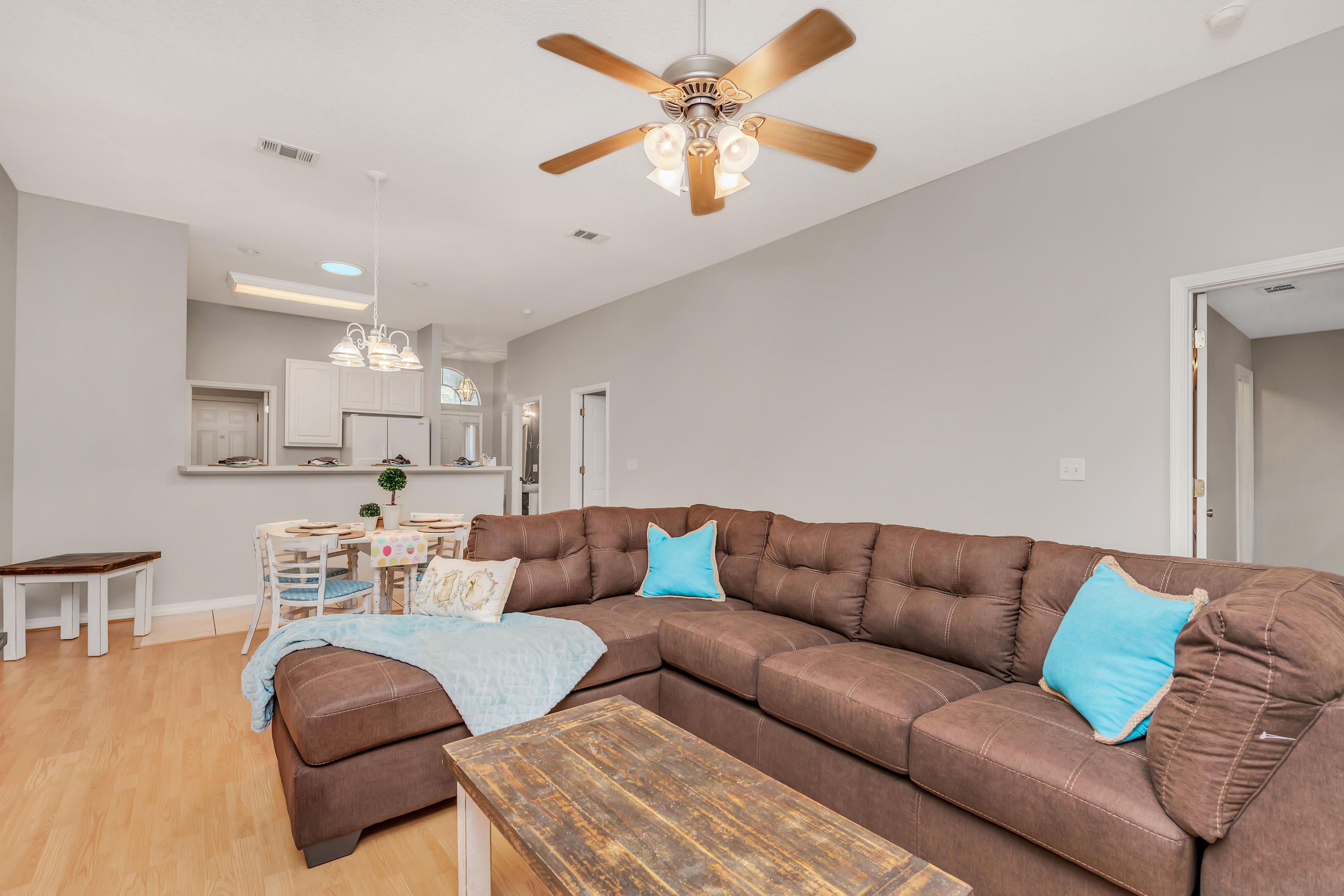 SHANYN TAYLOR OAKS - Residential