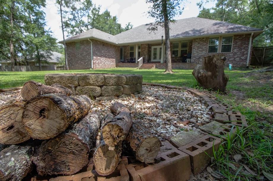 COUNTRY CLUB ESTATES 1 OF CRESTVIEW - Residential