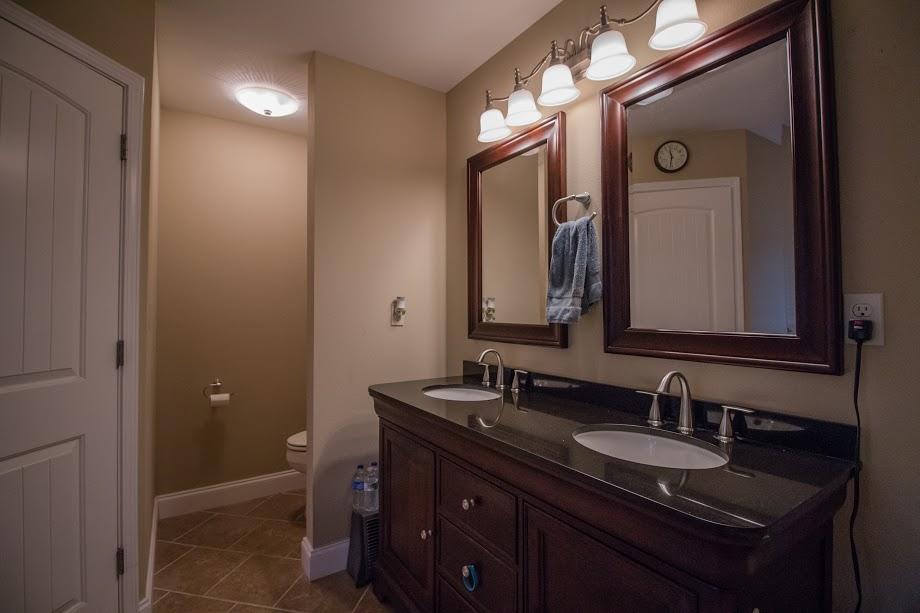 COUNTRY CLUB ESTATES 1 OF CRESTVIEW - Residential