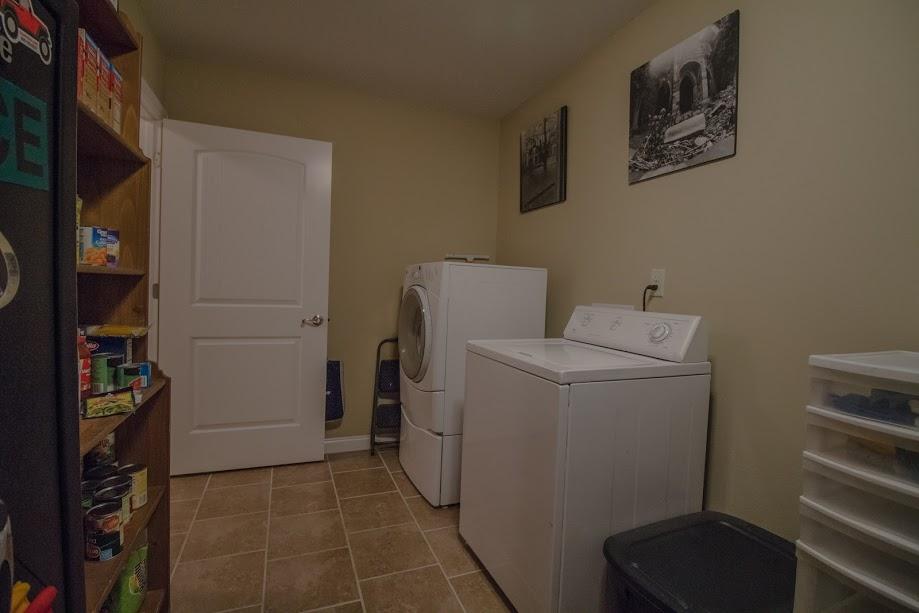 COUNTRY CLUB ESTATES 1 OF CRESTVIEW - Residential