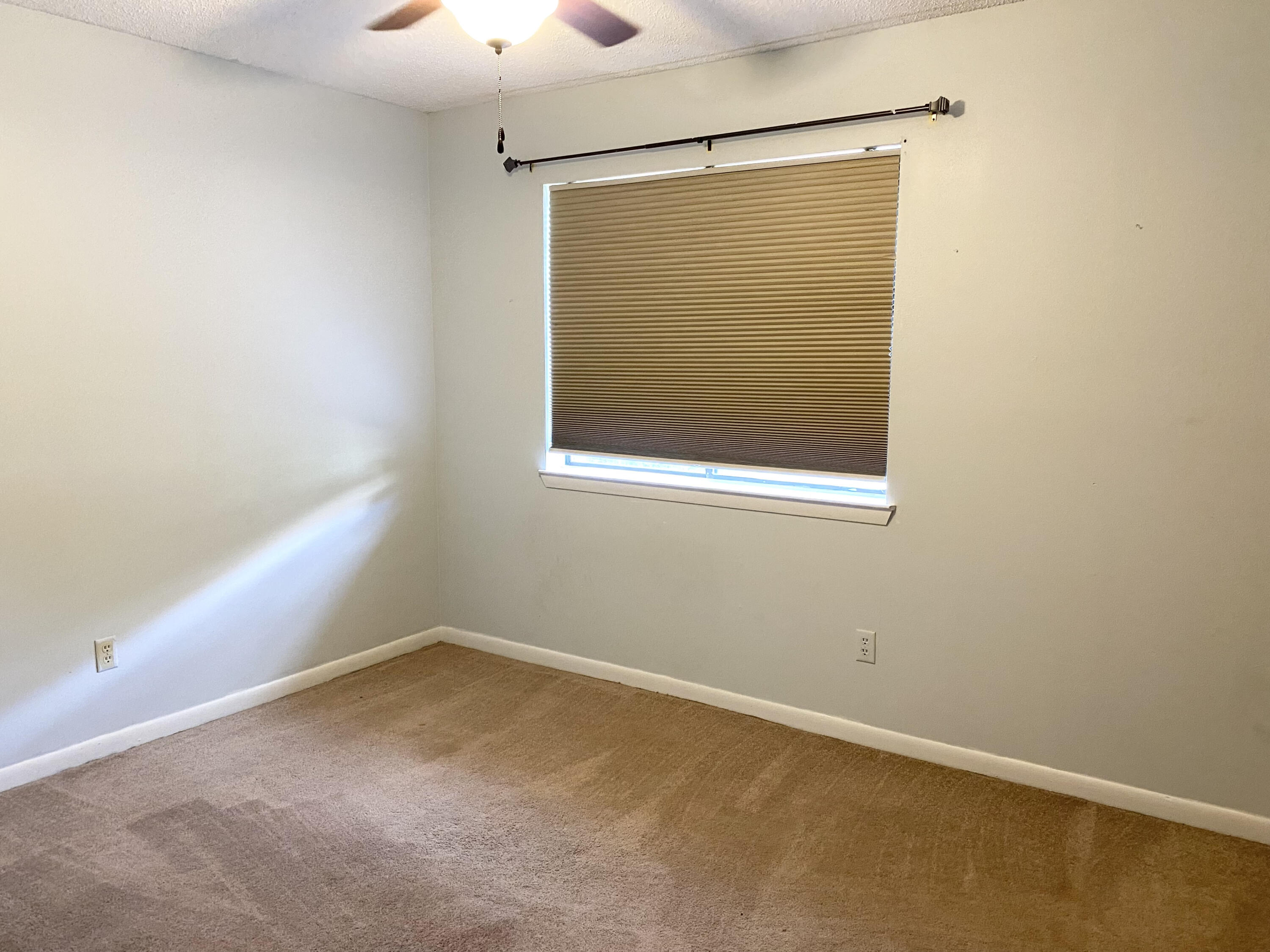 BIENVILLE SQUARE T/H - Residential Lease