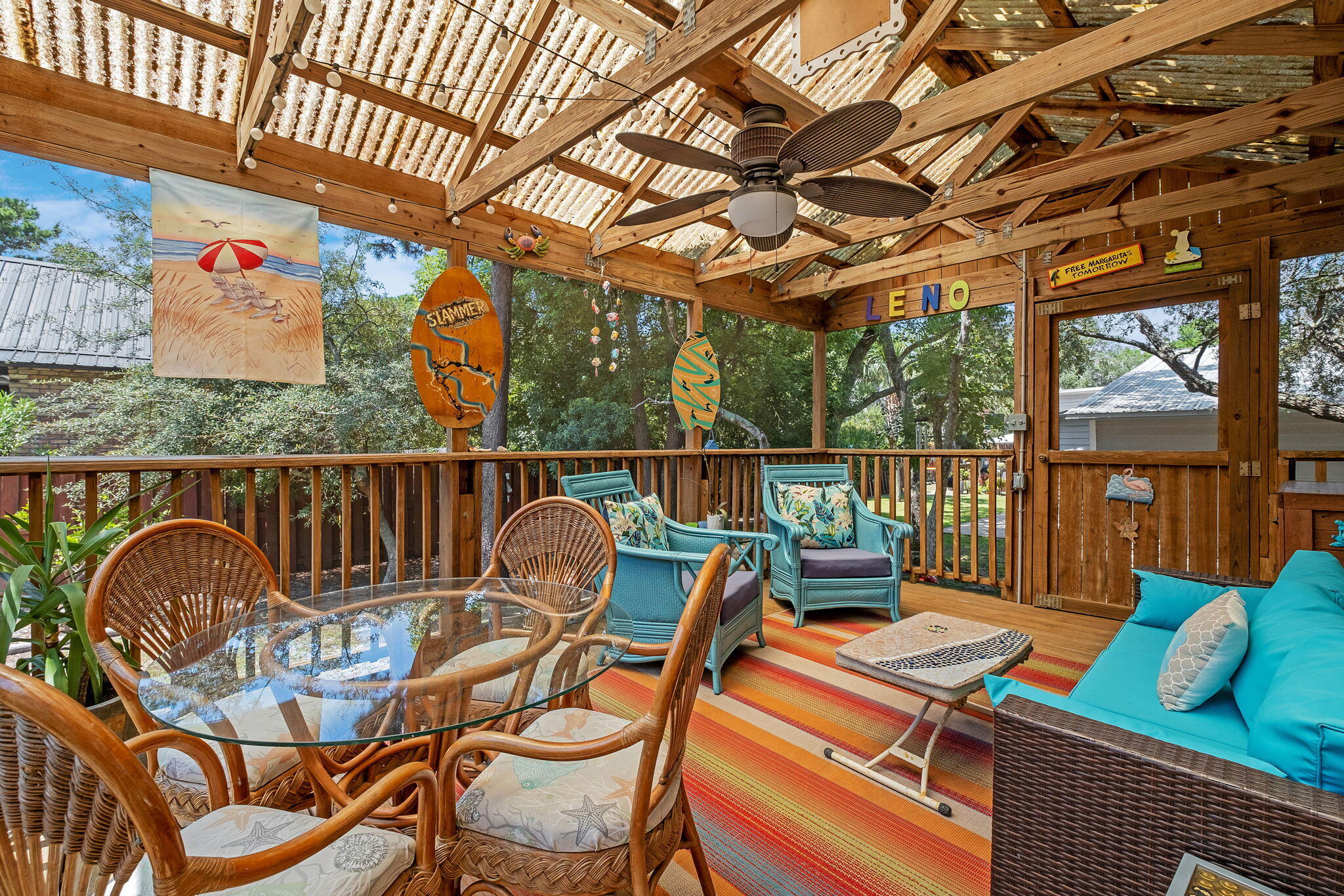 WHISPERING OAKS - Residential
