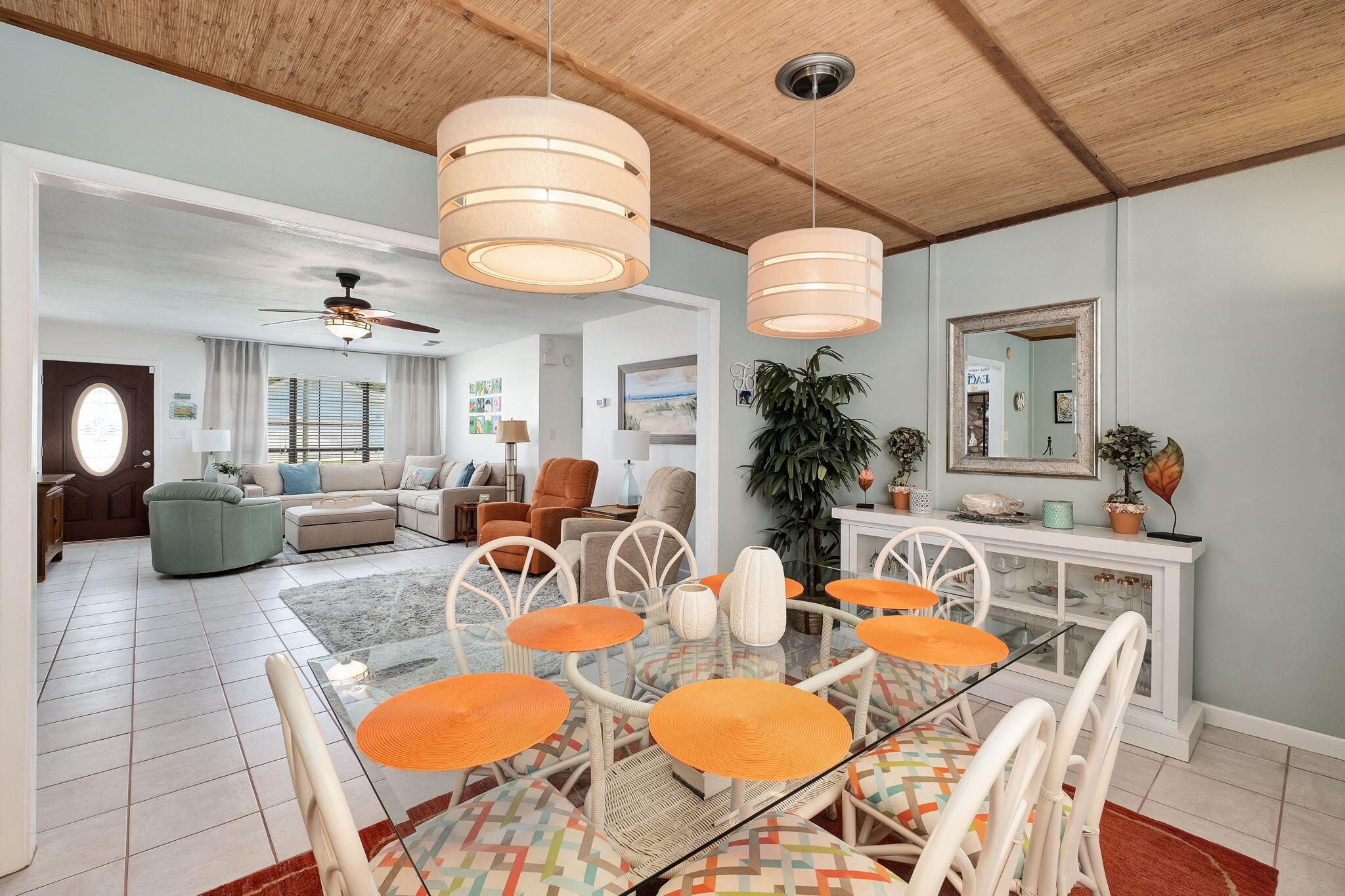 WHISPERING OAKS - Residential