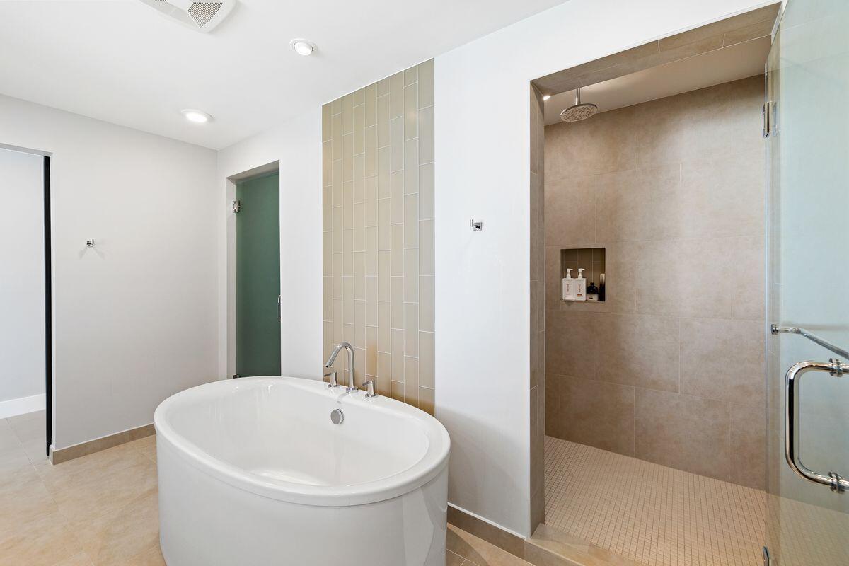 1900 Ninety Eight - Residential