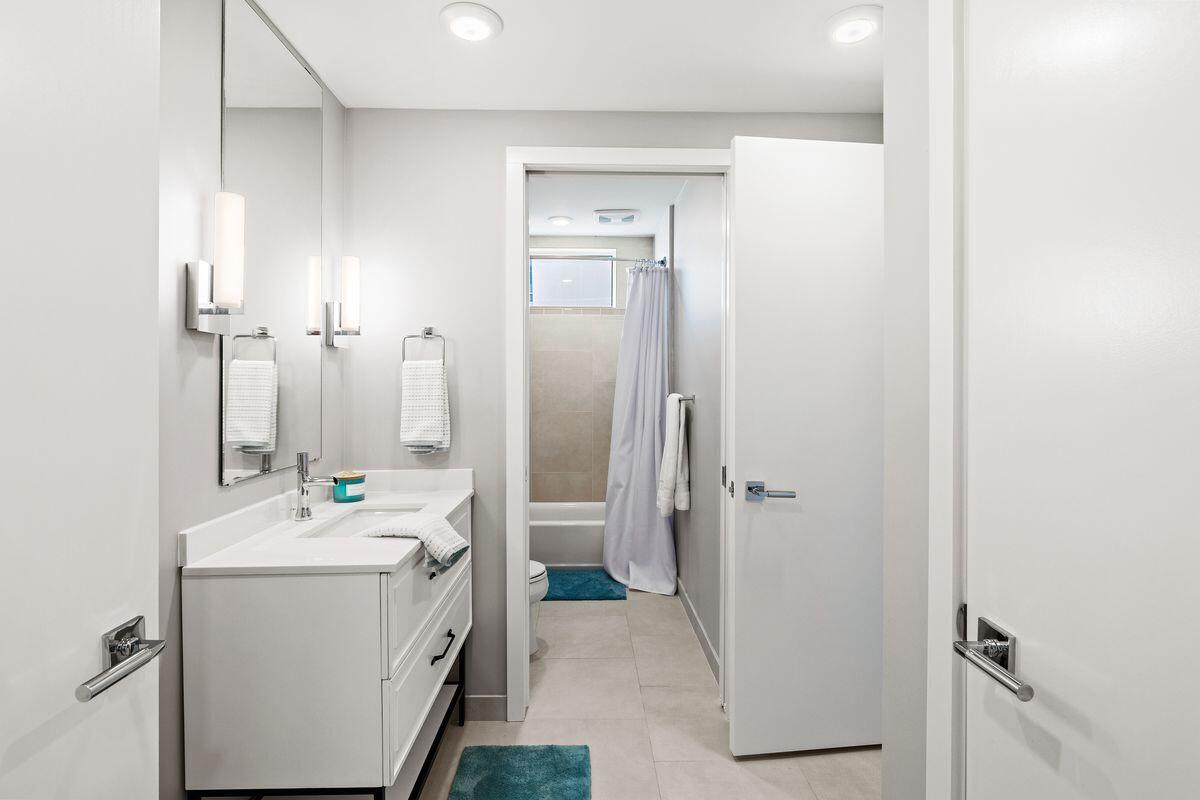 1900 Ninety Eight - Residential