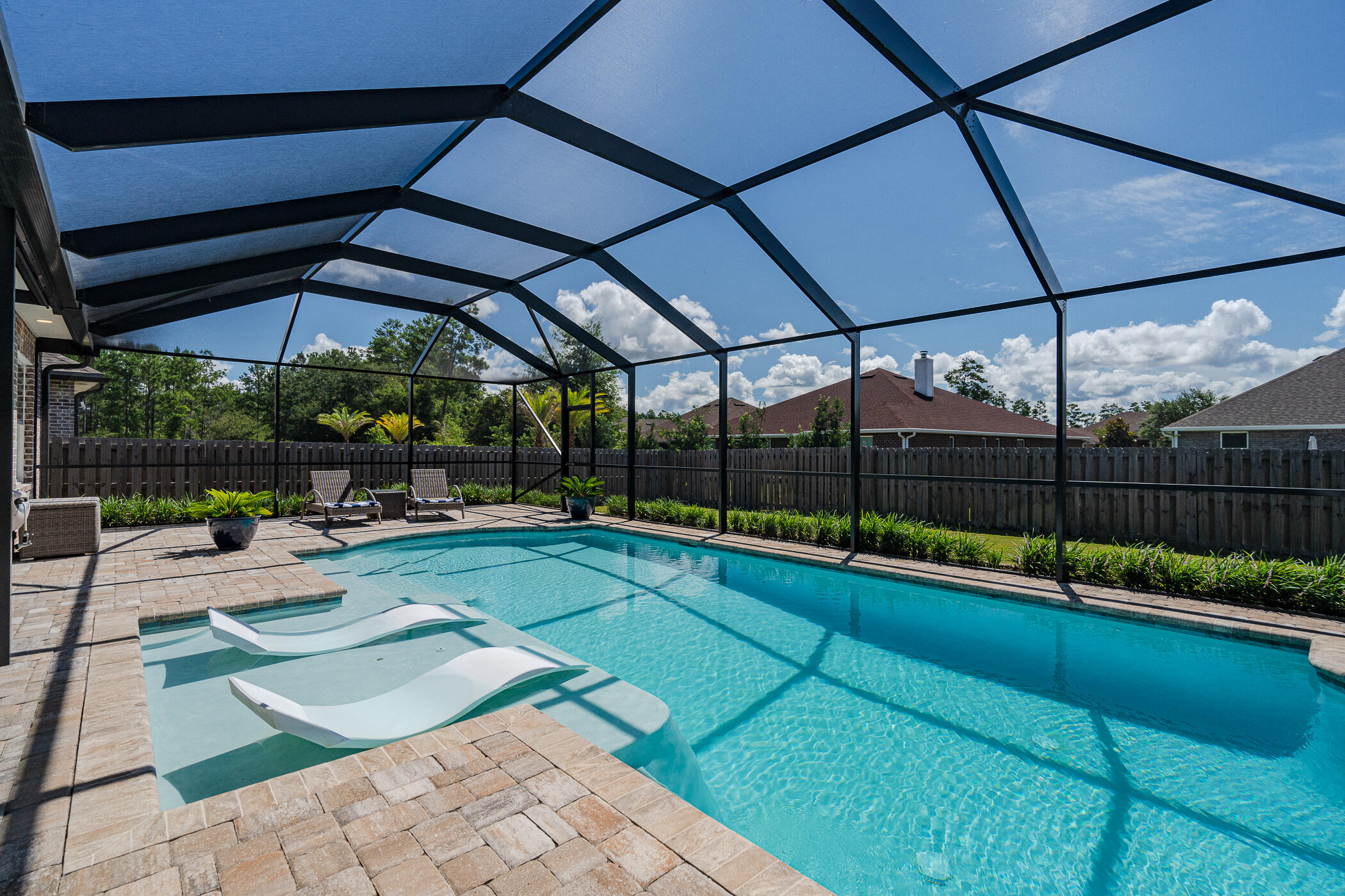 HAMMOCK BAY - Residential