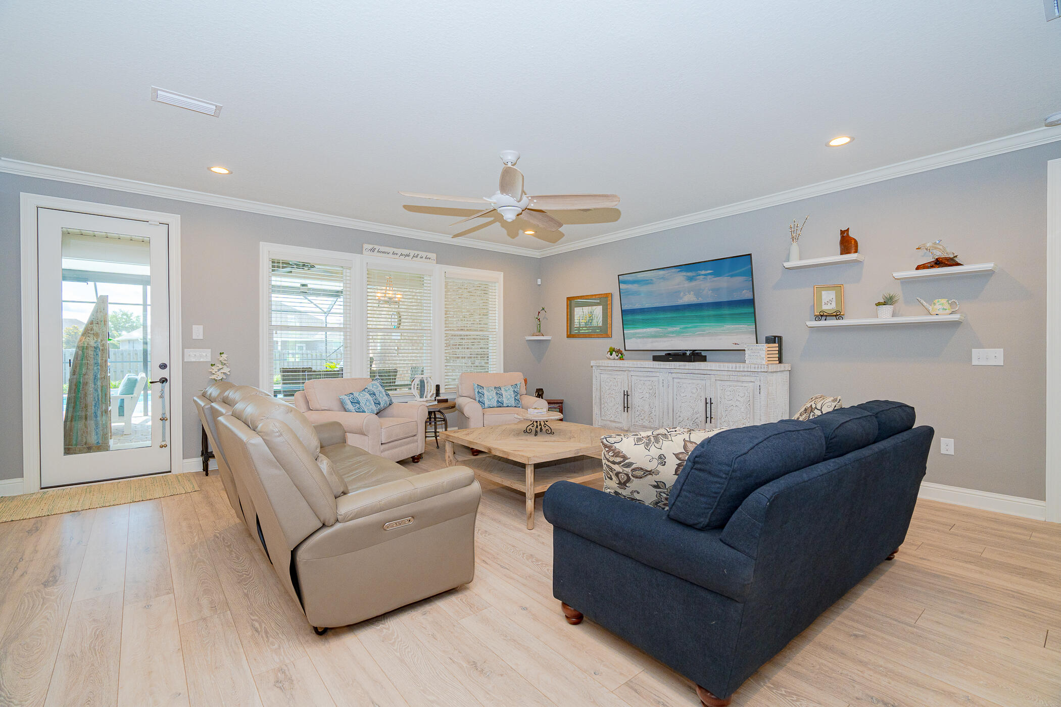 HAMMOCK BAY - Residential