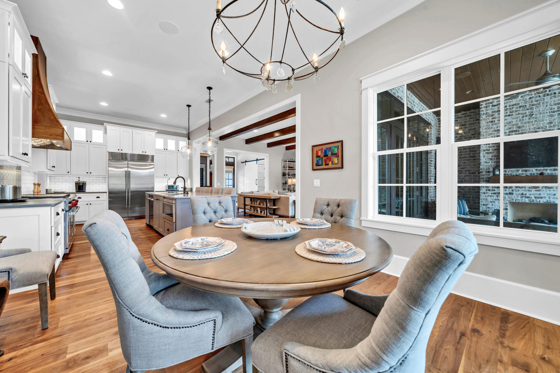 BAYTOWNE AVE EAST - Residential