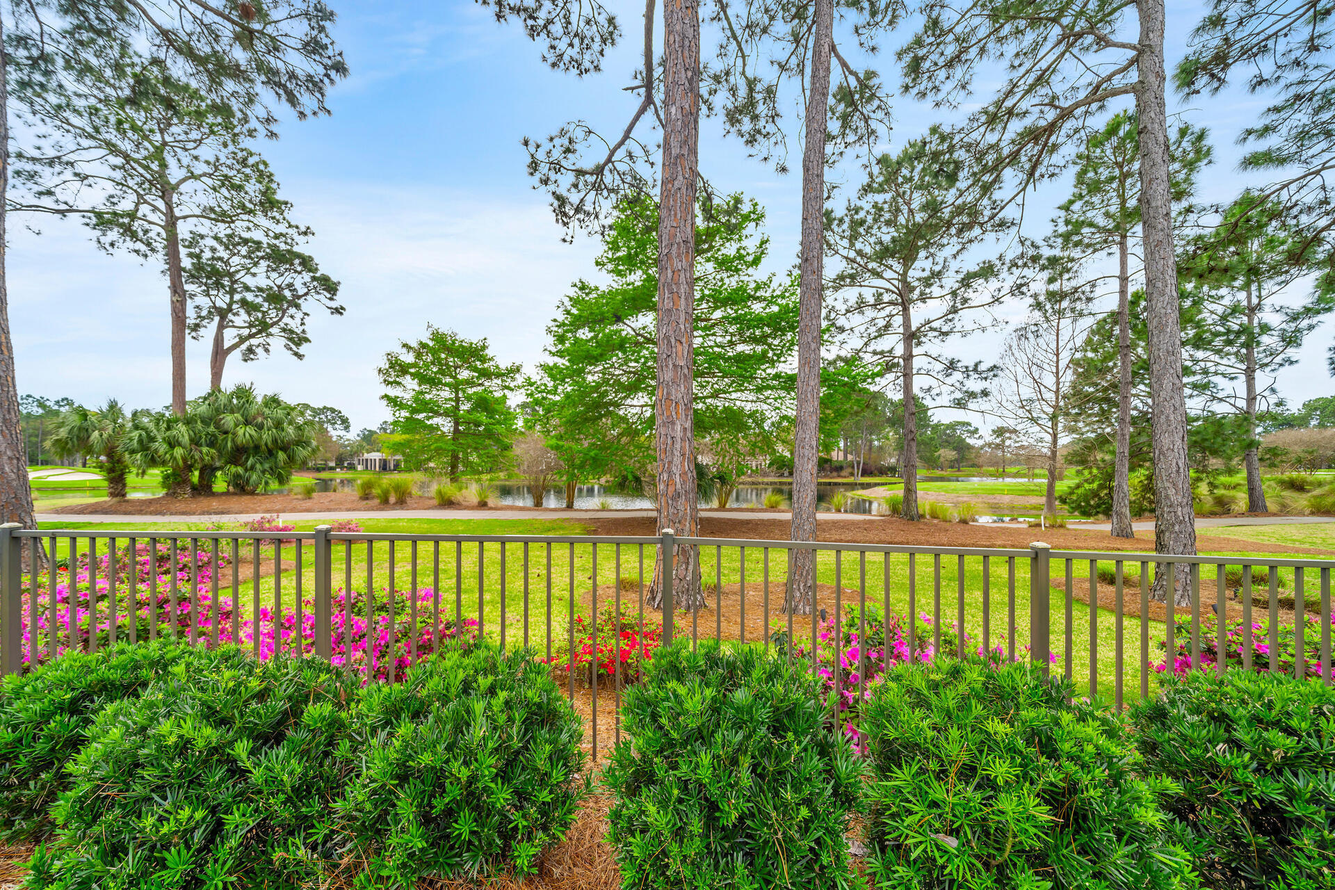 BAYTOWNE AVE EAST - Residential