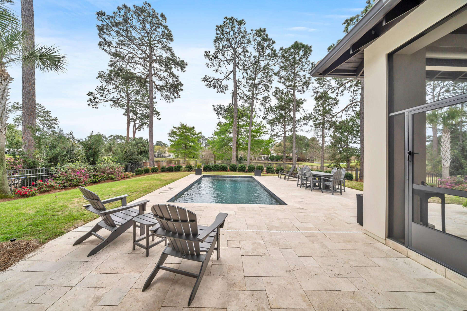 BAYTOWNE AVE EAST - Residential