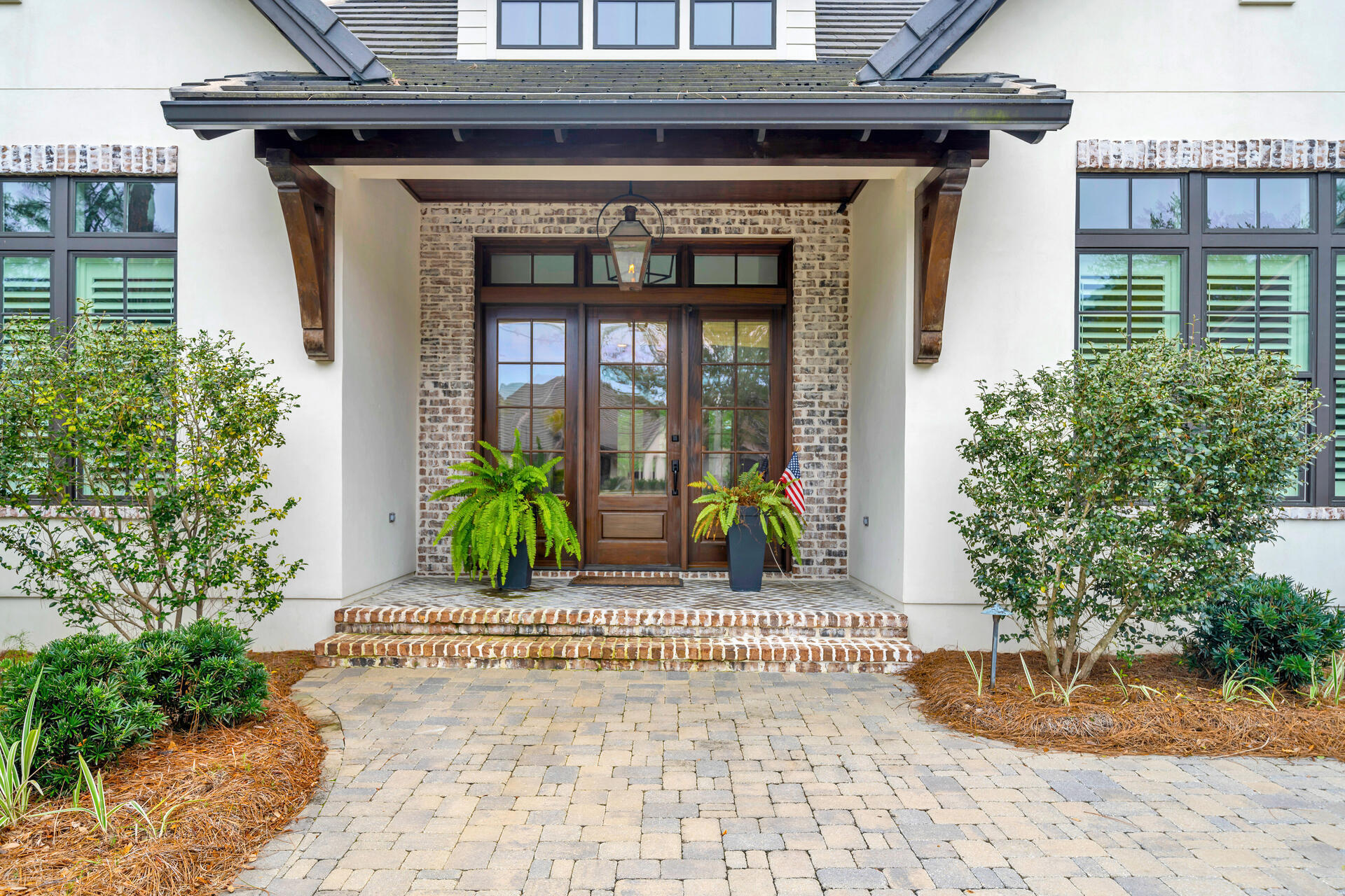 BAYTOWNE AVE EAST - Residential