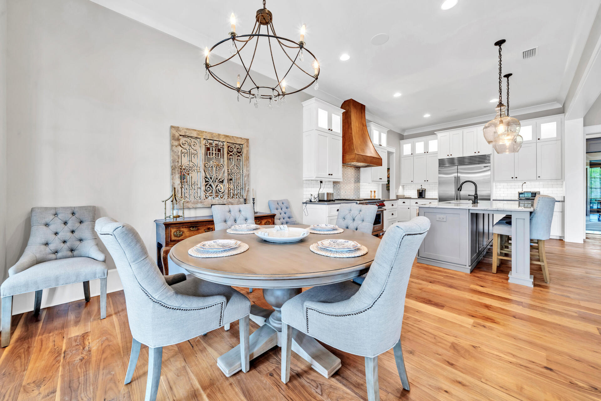 BAYTOWNE AVE EAST - Residential