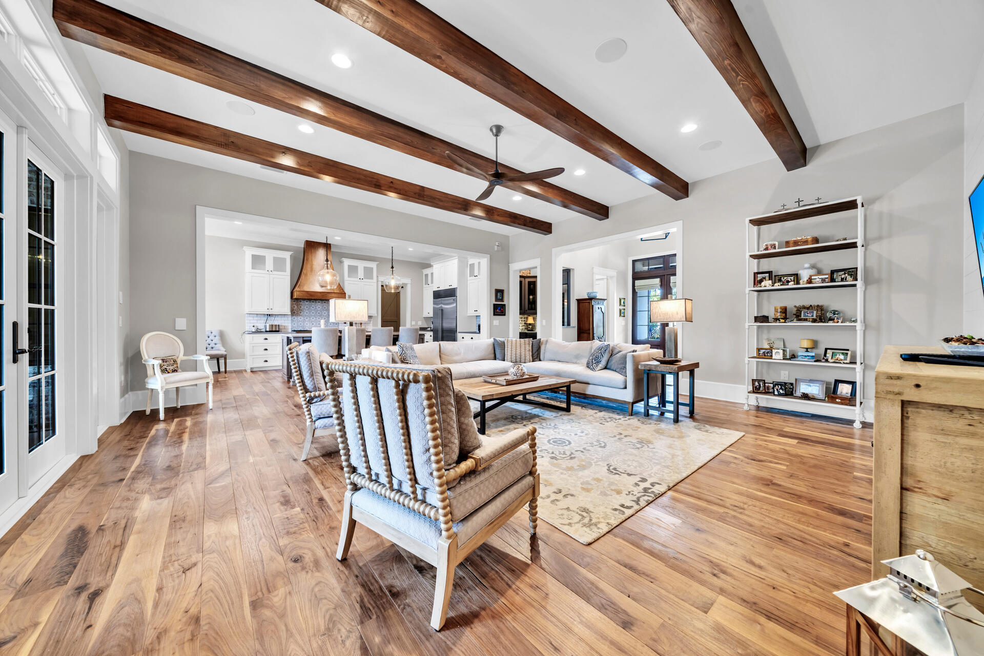 BAYTOWNE AVE EAST - Residential