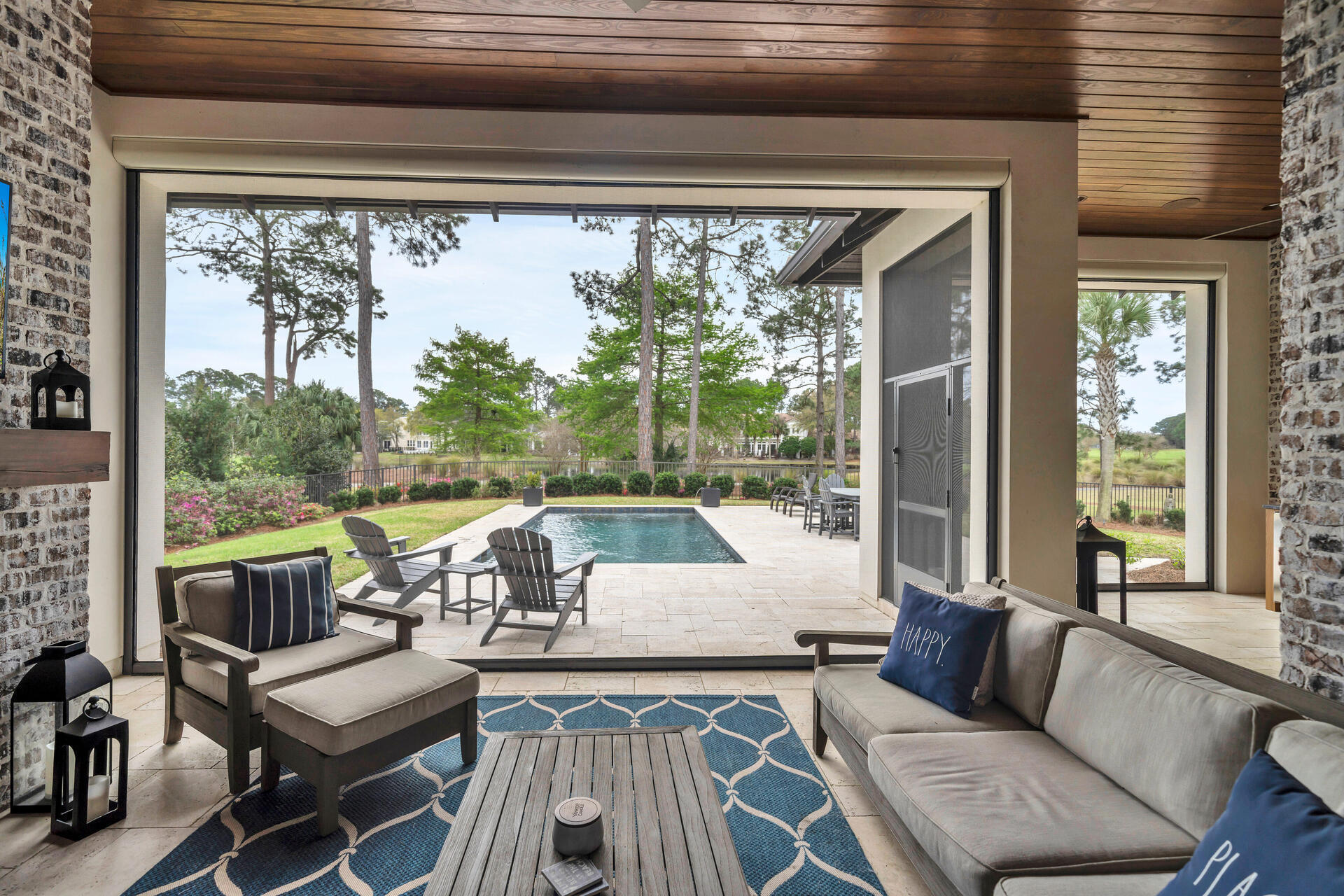 BAYTOWNE AVE EAST - Residential