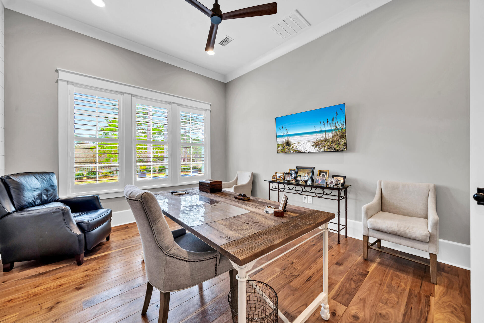 BAYTOWNE AVE EAST - Residential
